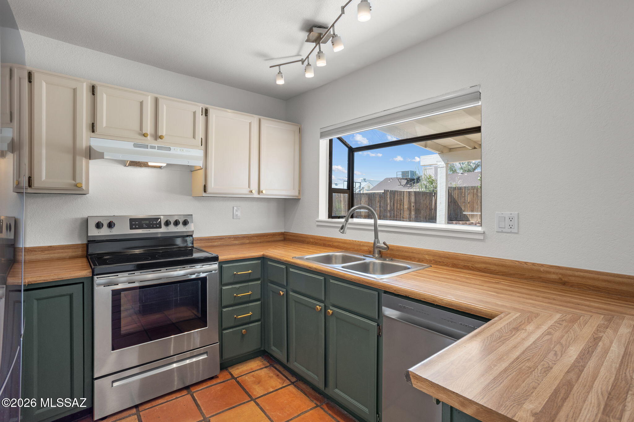 Cortaro Ridge (125-214) - Residential