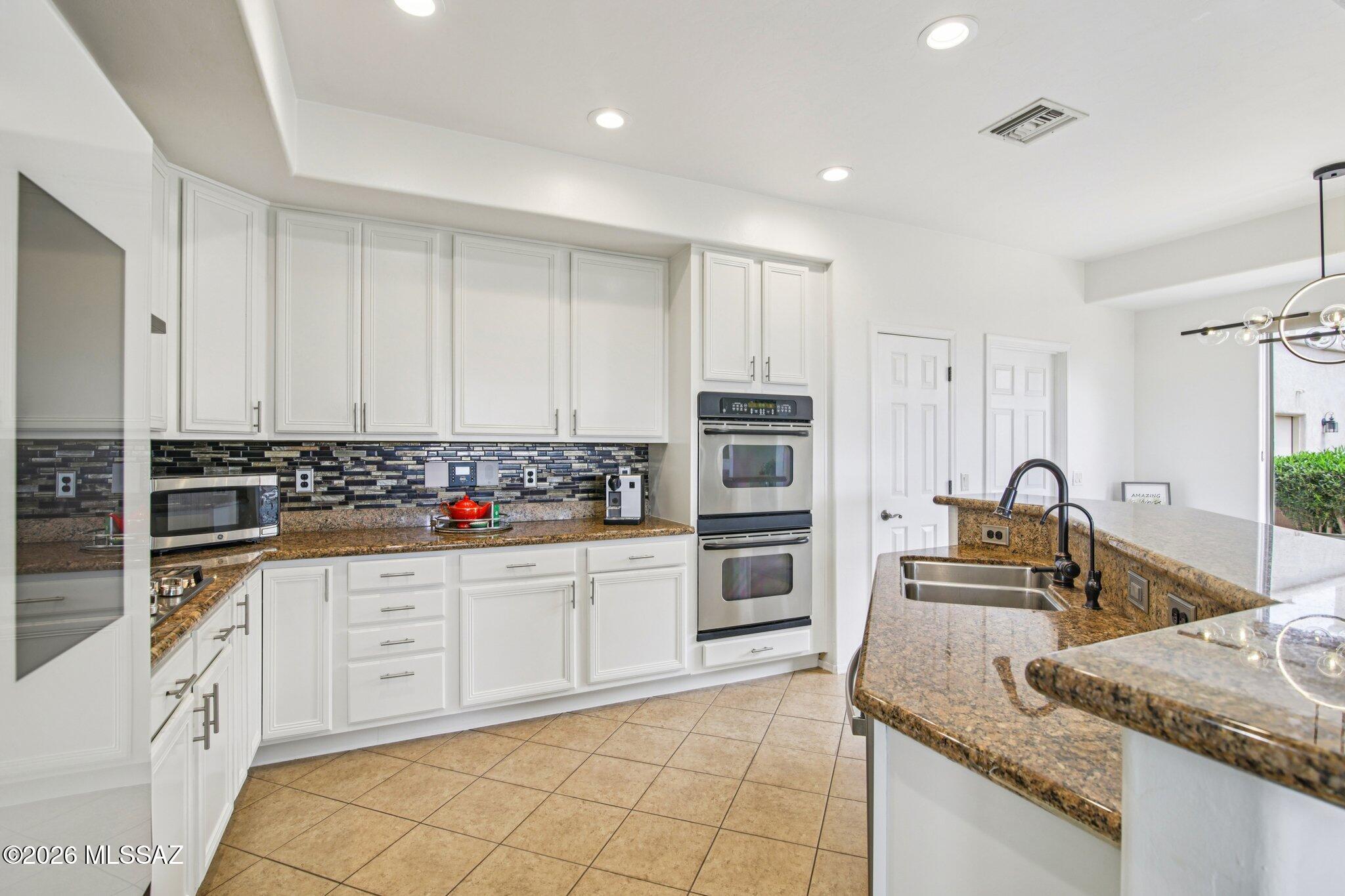 Rancho Del Lago (541-607) - Residential