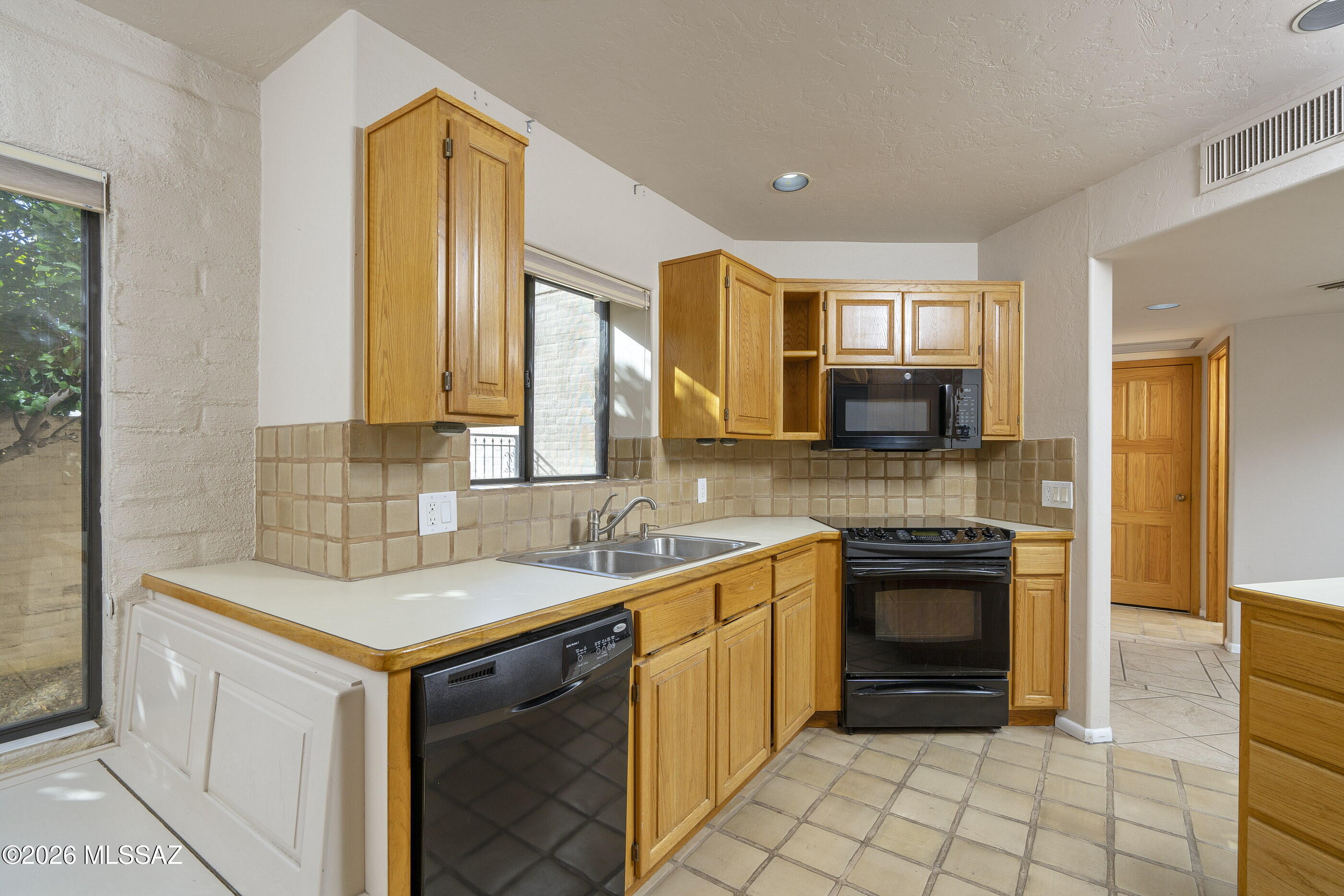 Tucson Racquet Club Th Resub - Residential