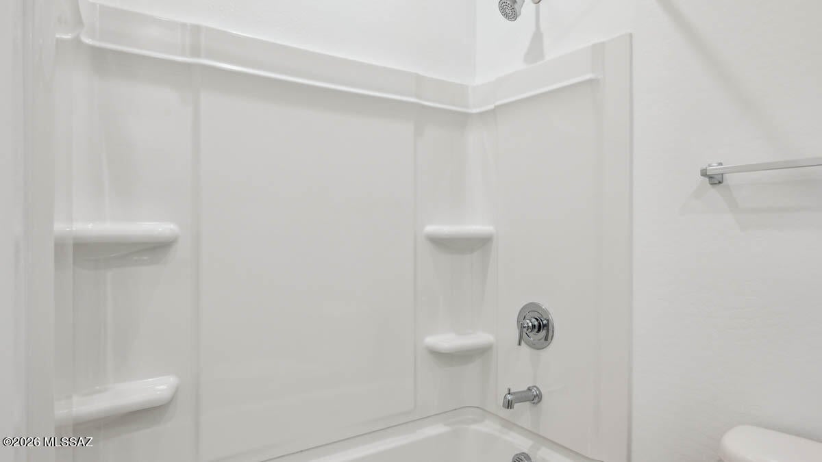 Entranda Del Toro - Residential