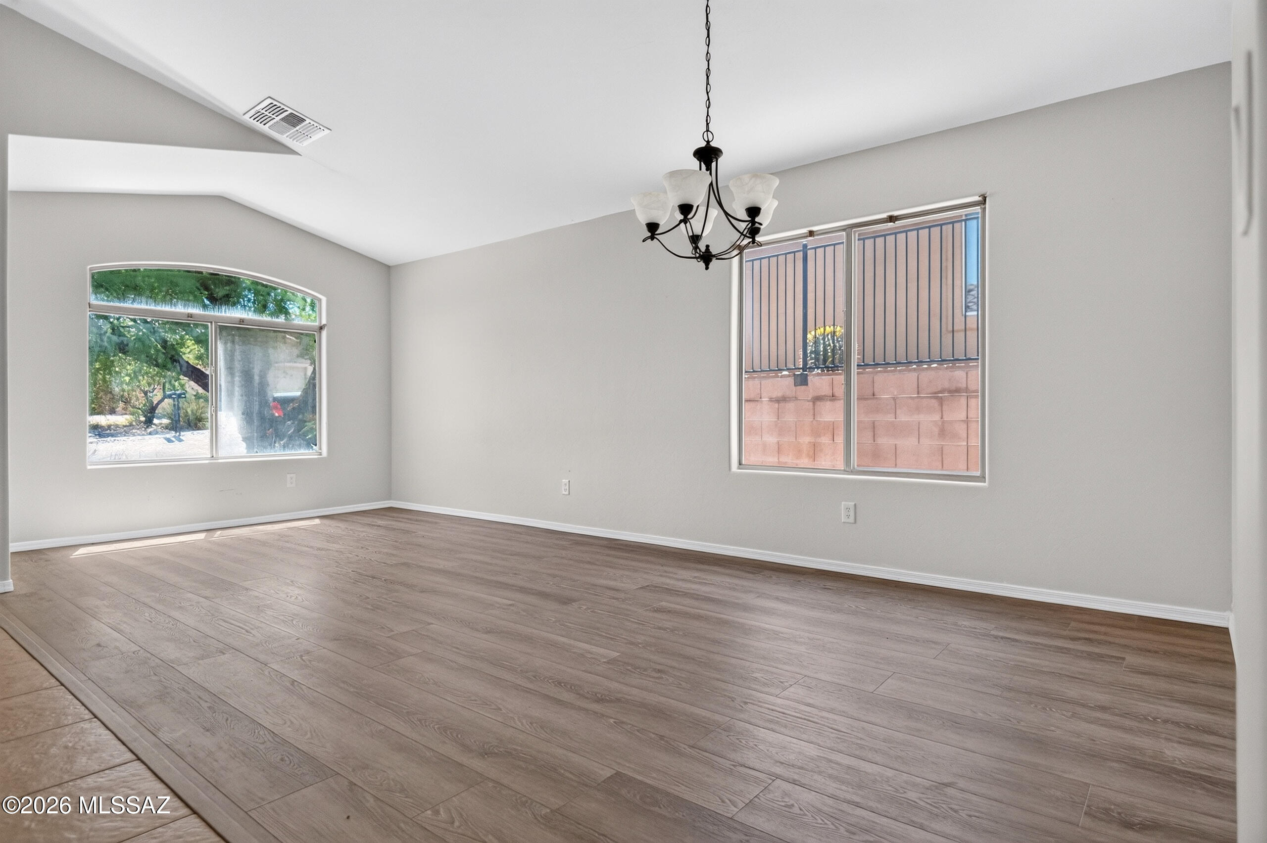 Rancho Del Lago (1-100) - Residential