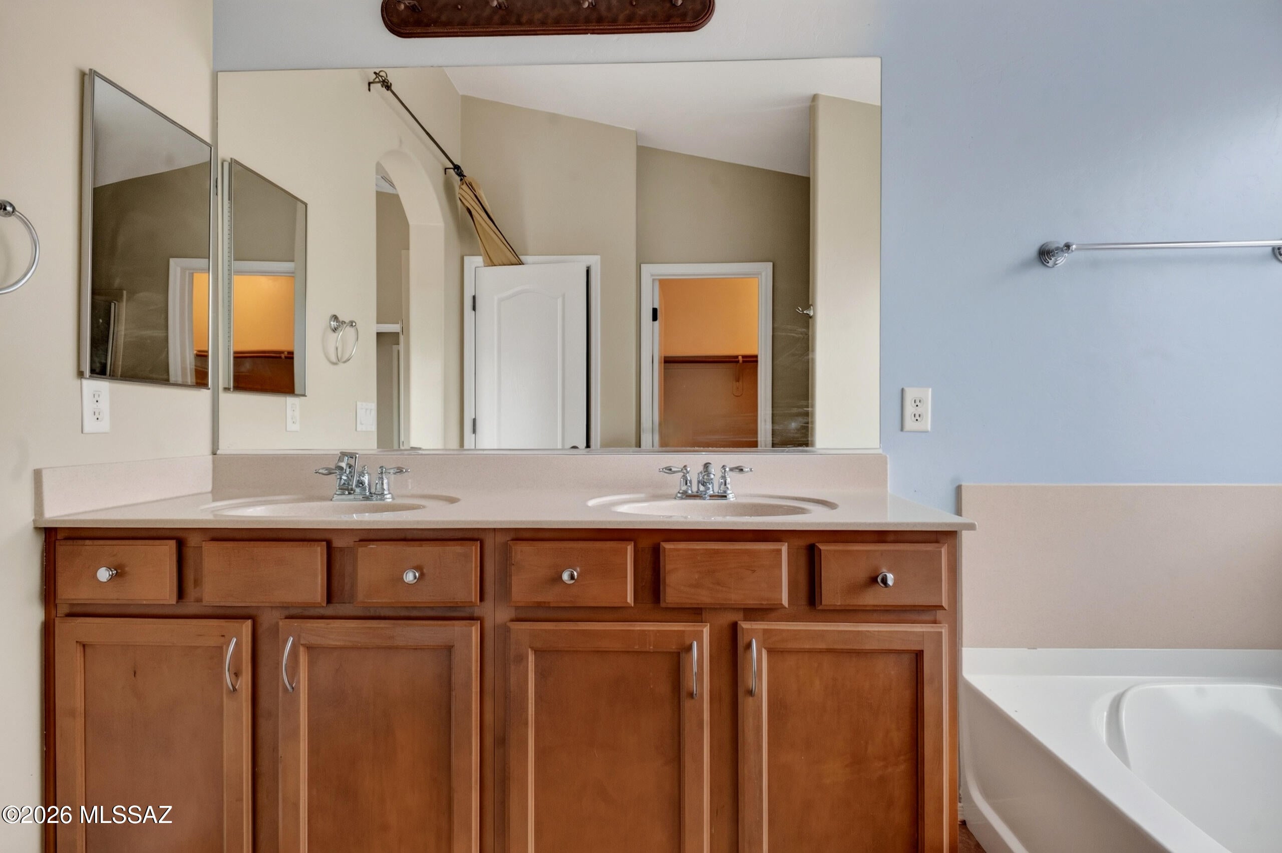 Rancho Del Lago (1-100) - Residential