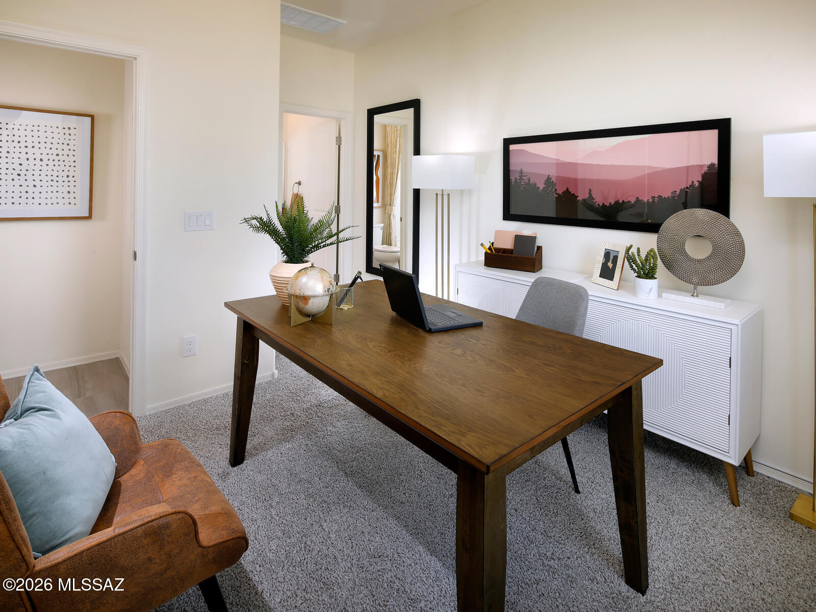 Entranda Del Toro - Residential