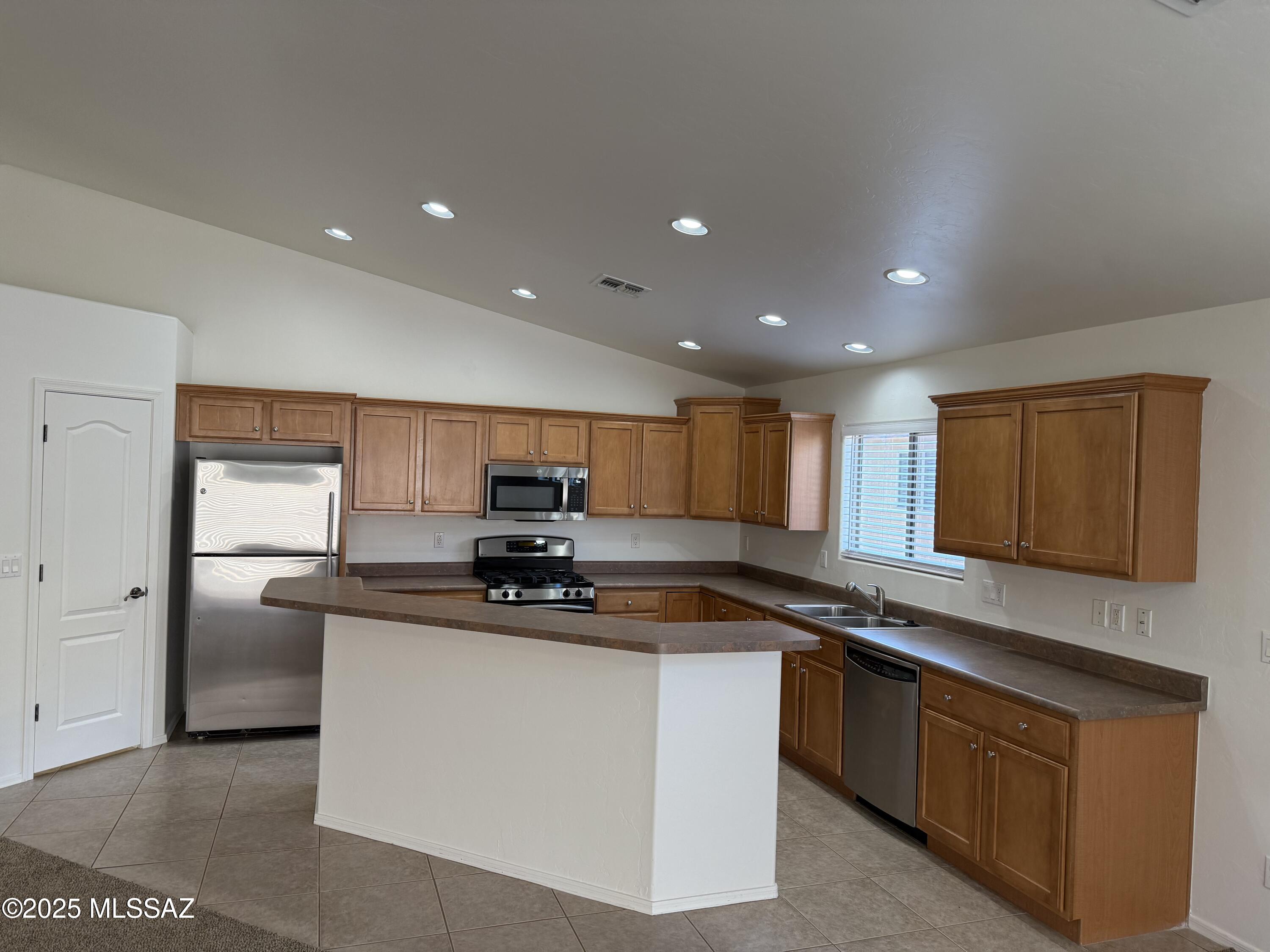 Desert Willow Estates (1-110) - Residential Lease