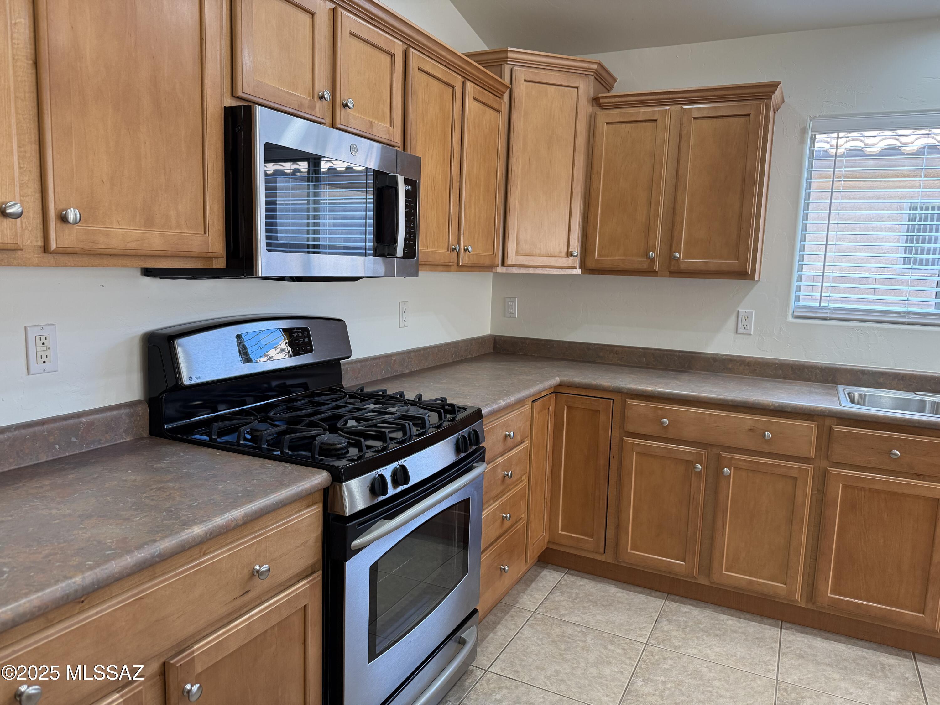 Desert Willow Estates (1-110) - Residential Lease