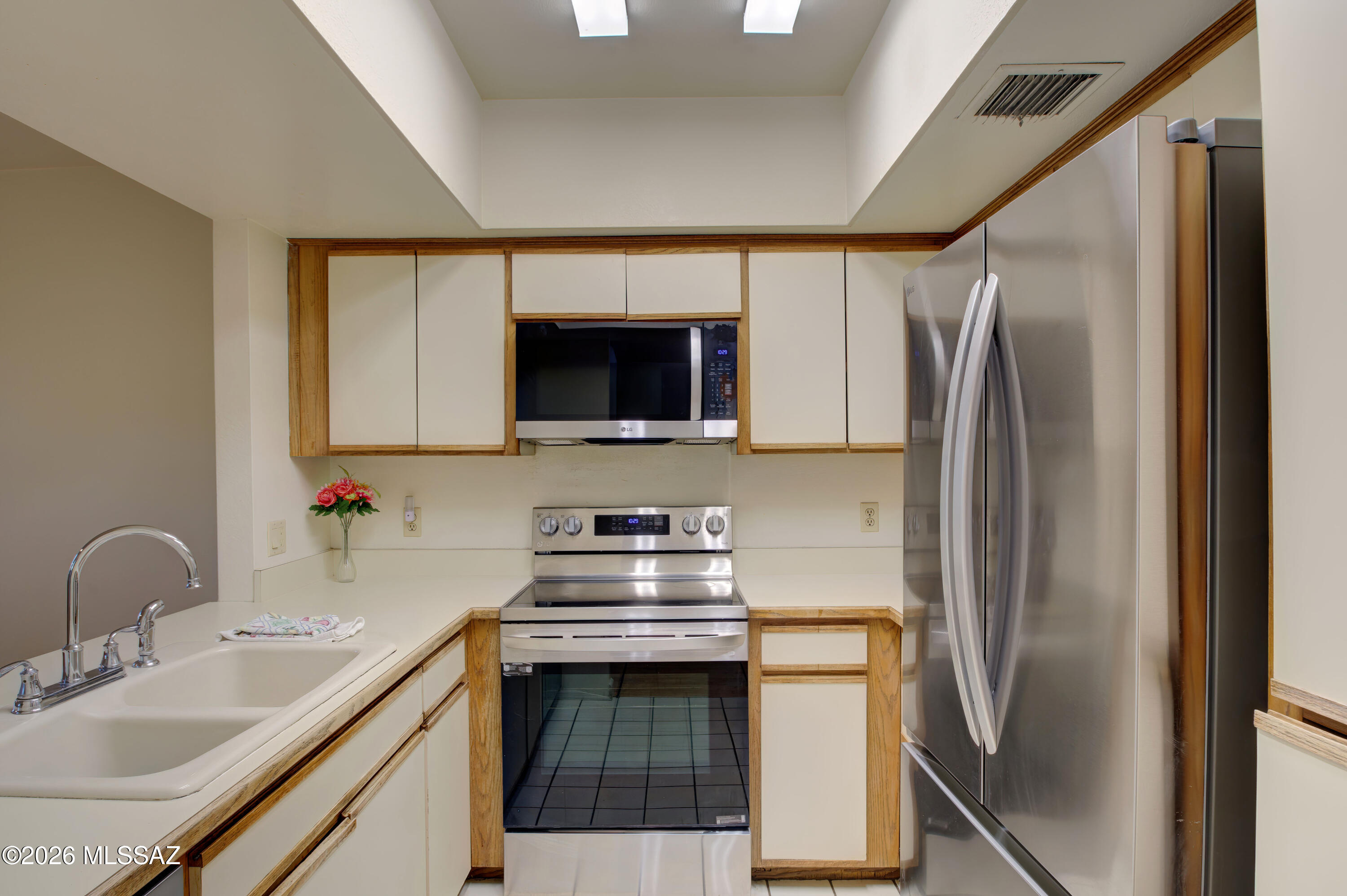 Sundown Townhomes (1-6) - Residential
