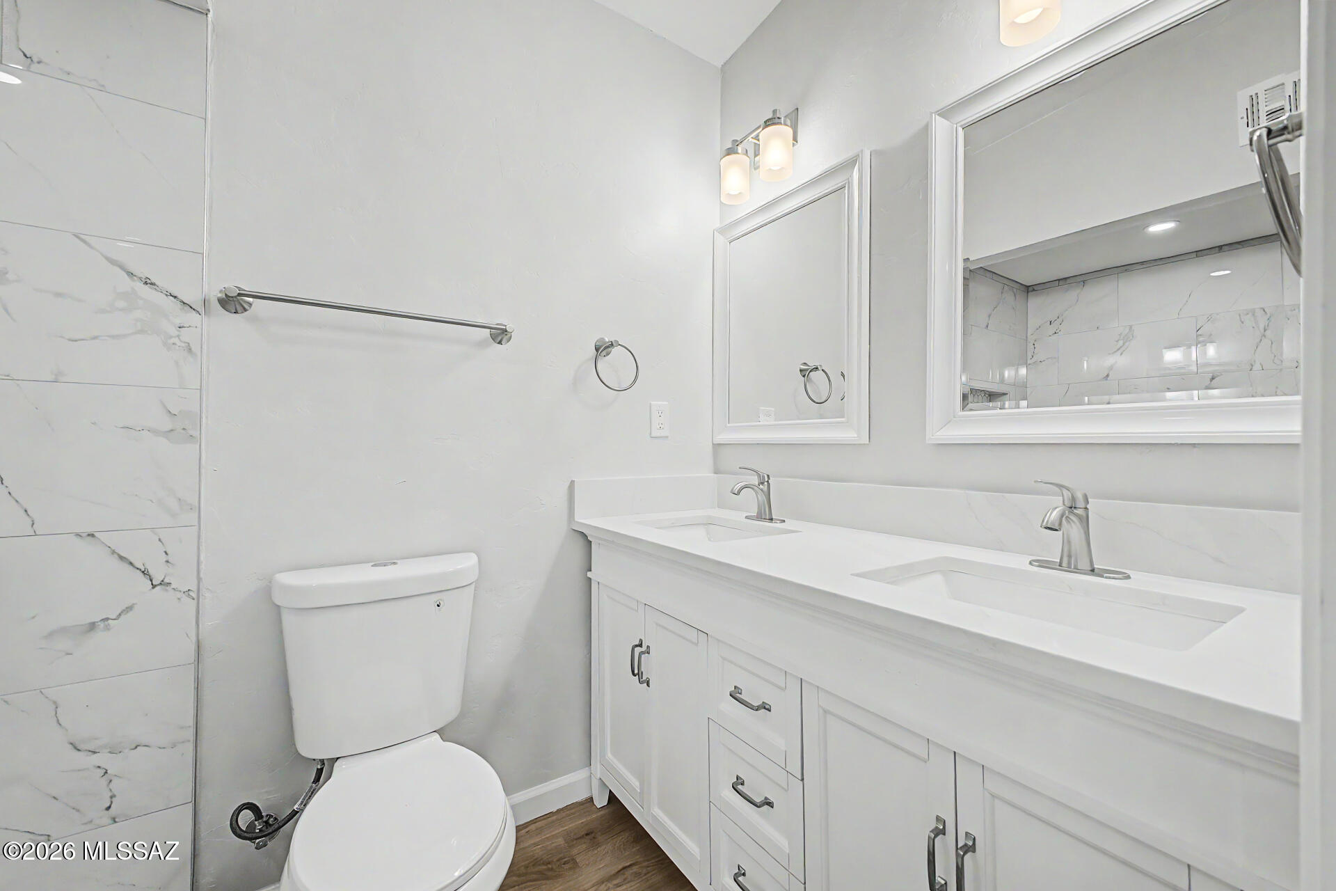 Darling Heights (1-16) - Residential Lease
