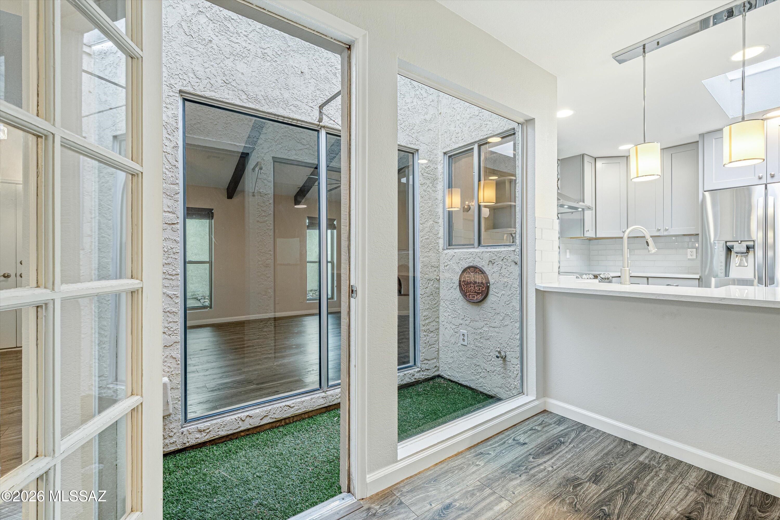 Villa Del Rio (1-148) - Residential