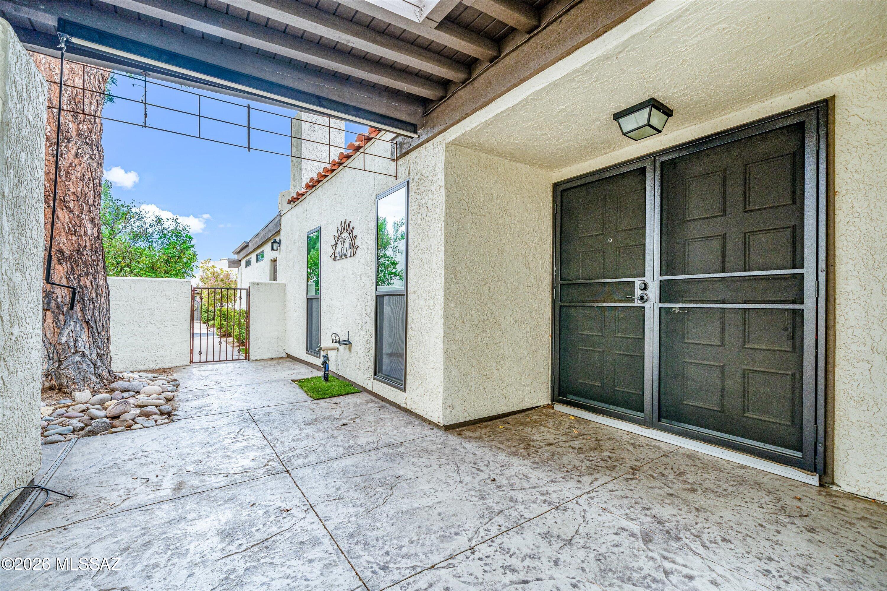 Villa Del Rio (1-148) - Residential