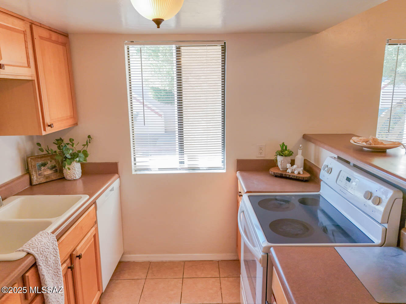 Sierra Madre Condos - Residential