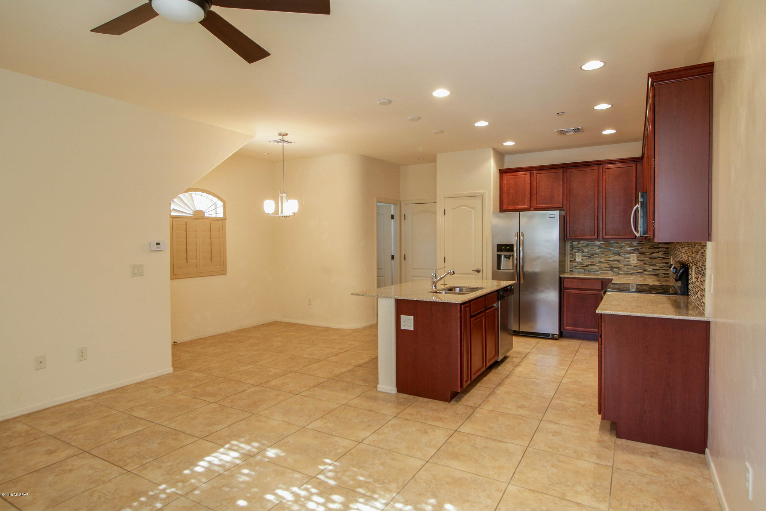 River Walk (1-140) - Residential Lease
