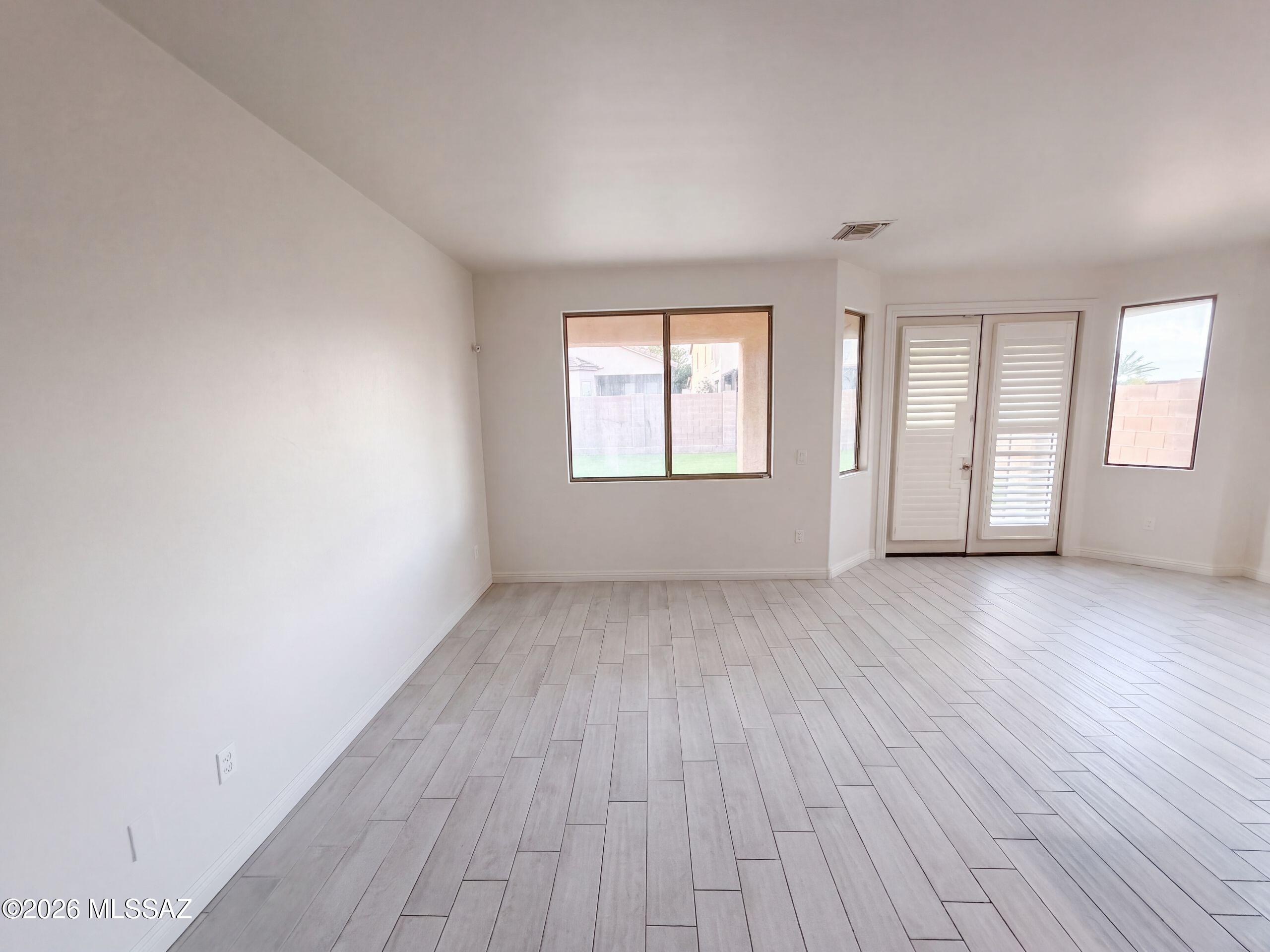 Rancho Del Lago (1-100) - Residential