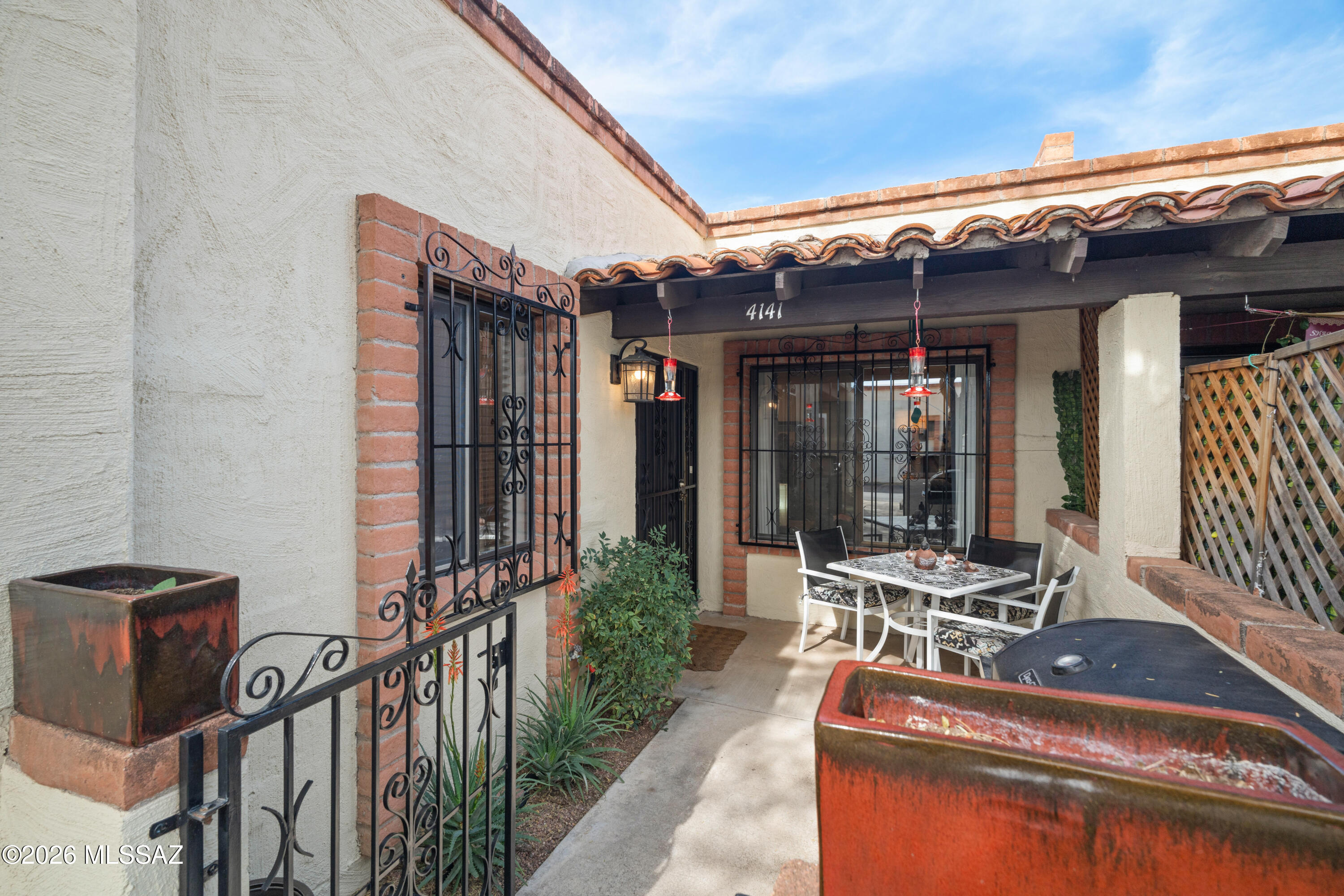 Welcome to this beautifully upgraded 2-bedroom, 2-bath townhome offering the perfect blend of comfort, style, and convenience. From the moment you step inside, you'll appreciate the thoughtful updates and modern finishes that make this home truly move-in ready.
The open-concept living and dining areas are filled with natural light, creating a bright and welcoming atmosphere ideal for both relaxing and entertaining. The updated kitchen features stylish cabinetry, and sleek countertops that make cooking a pleasure.
Located in a highly convenient area close to shopping, dining, major commuter routes, and everyday amenities, this townhome delivers low-maintenance living without sacrificing comfort or style. Don't miss your chance to call this exceptional property home!