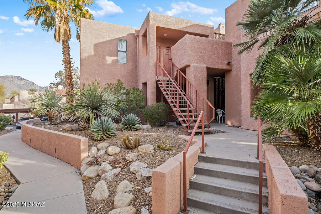 Ventana Vista Condominiums - Residential