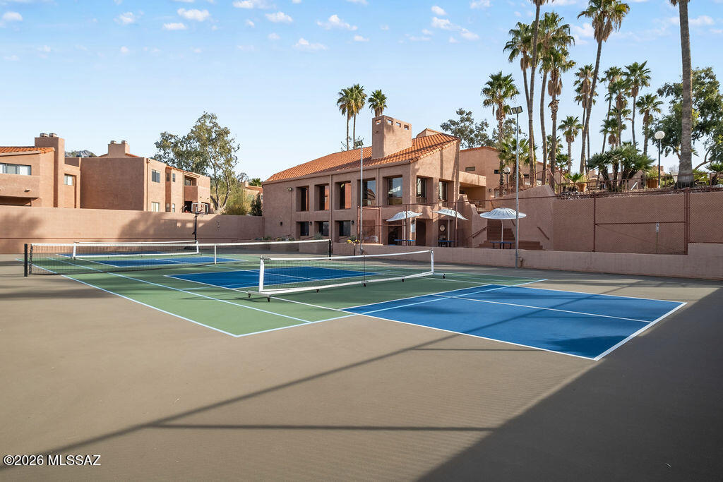 Ventana Vista Condominiums - Residential