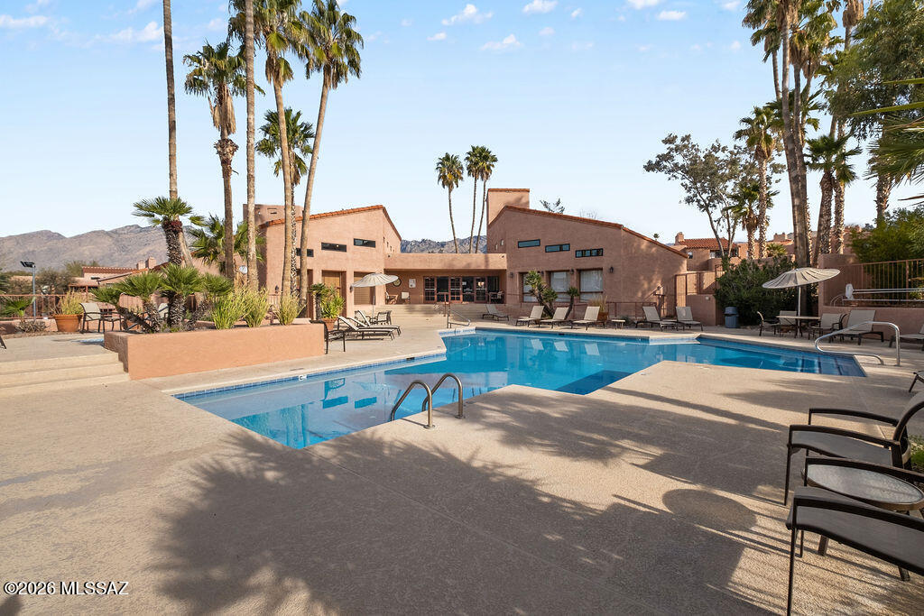 Ventana Vista Condominiums - Residential