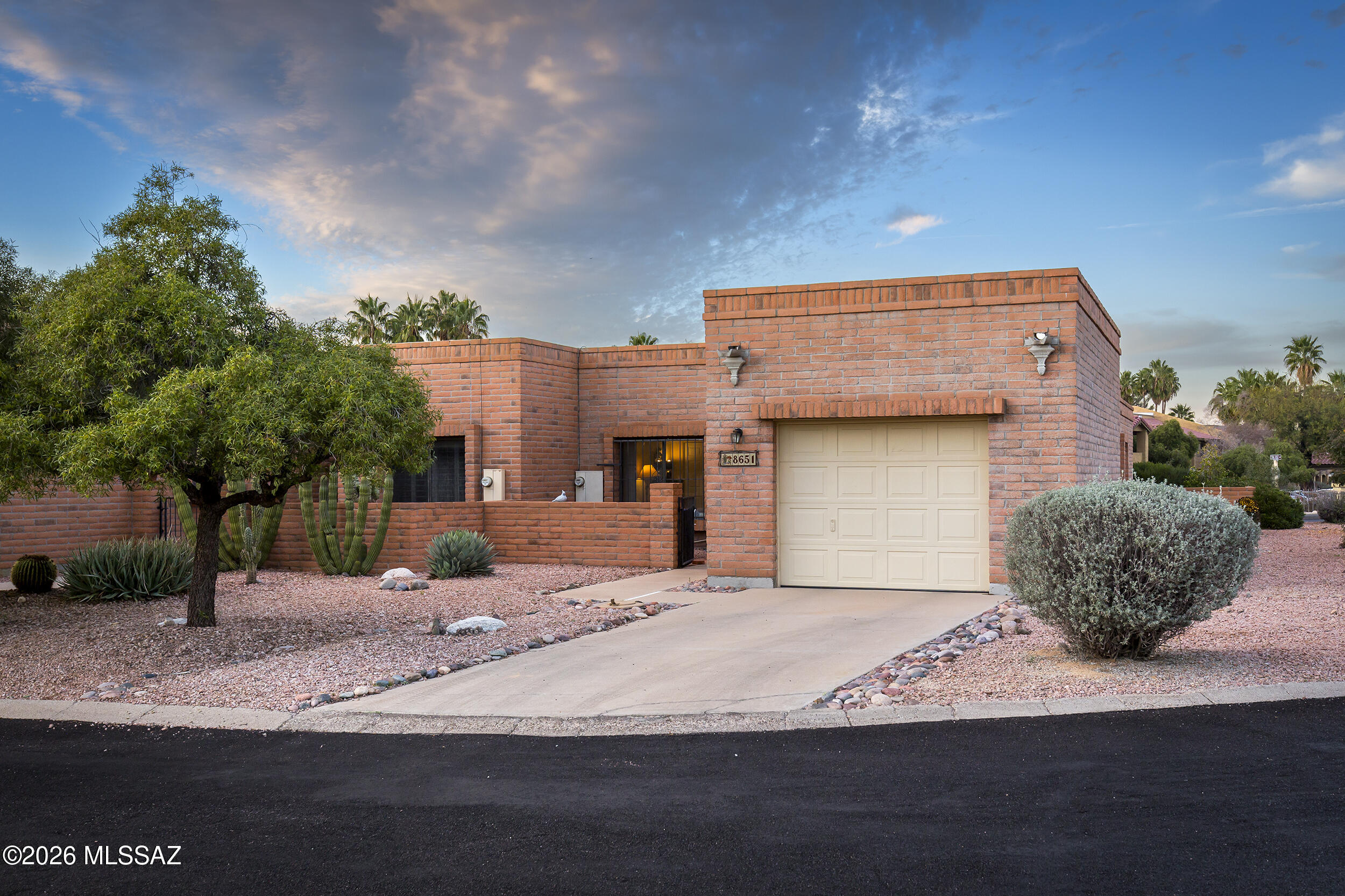 La Cholla Hills(314-353) - Residential
