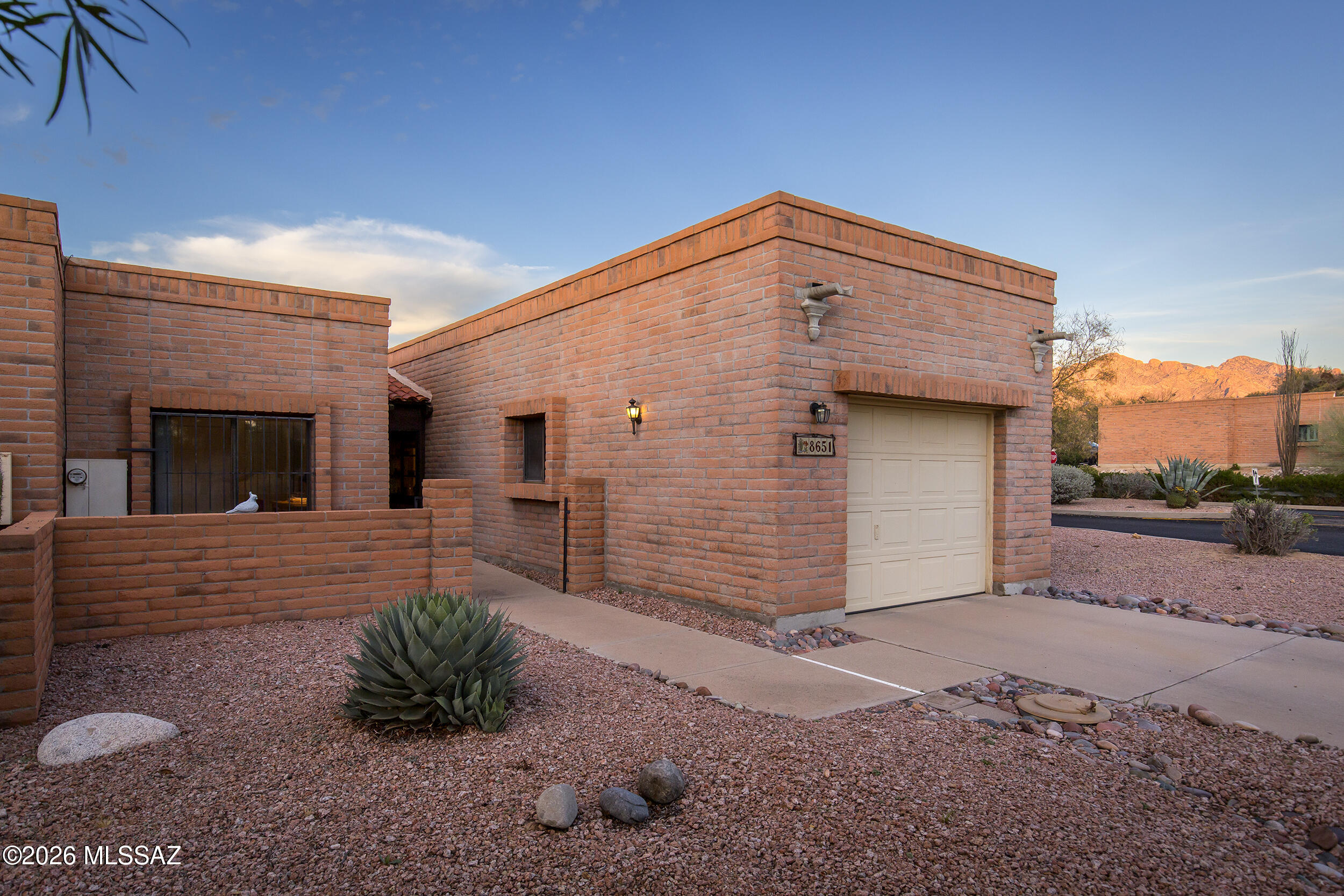 La Cholla Hills(314-353) - Residential