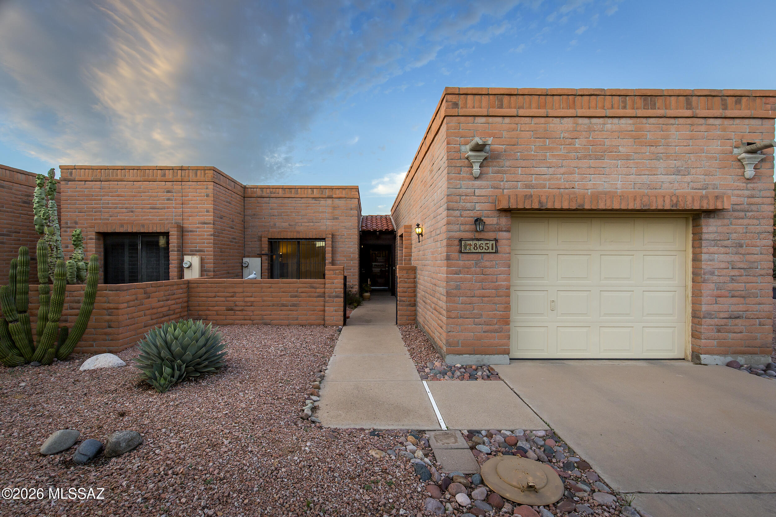 La Cholla Hills(314-353) - Residential