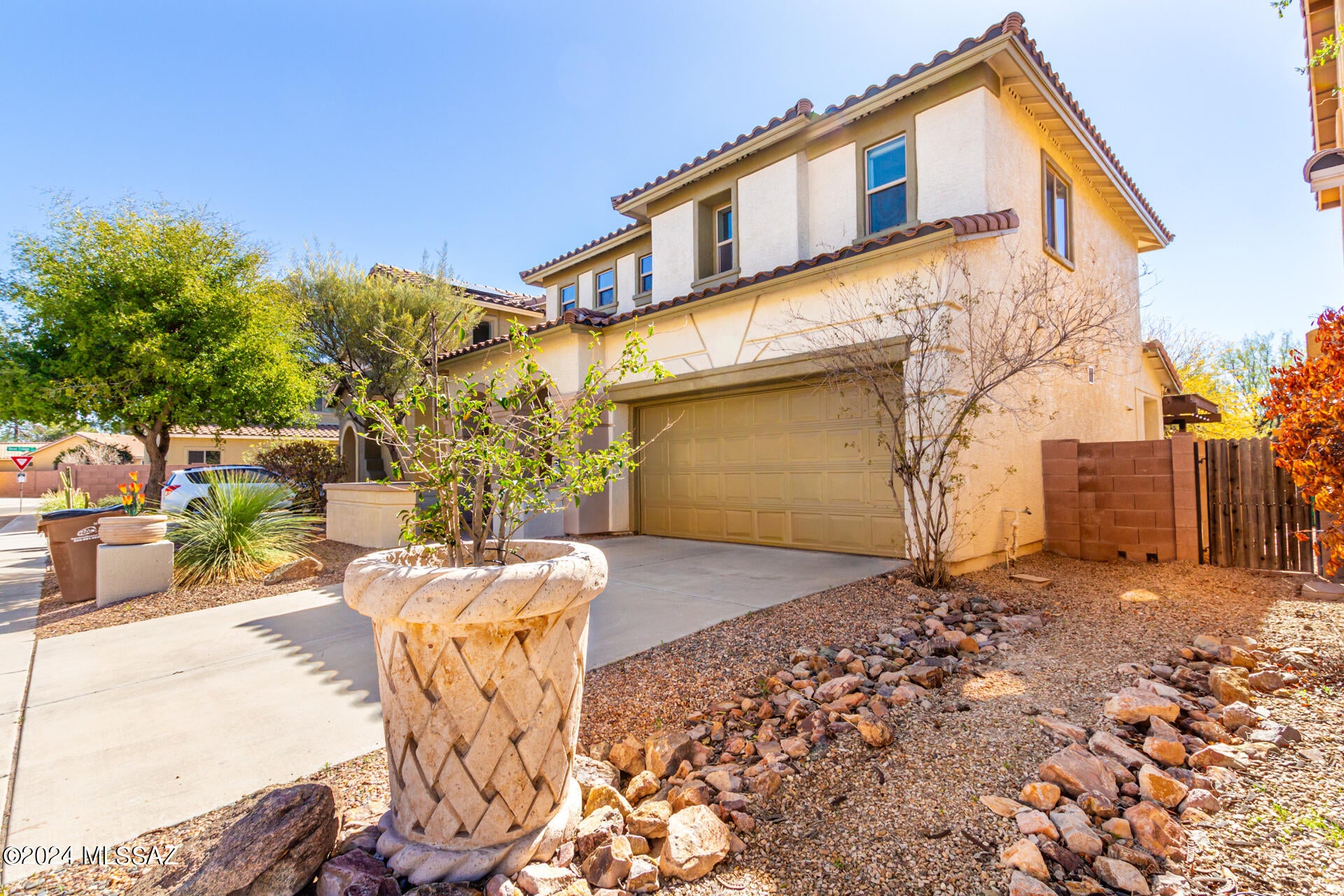 Paseo del Rio - Residential Lease