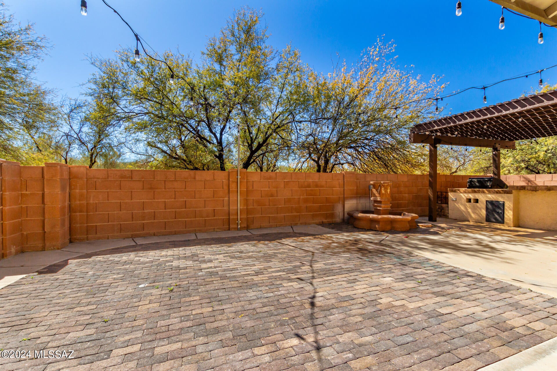 Paseo del Rio - Residential Lease