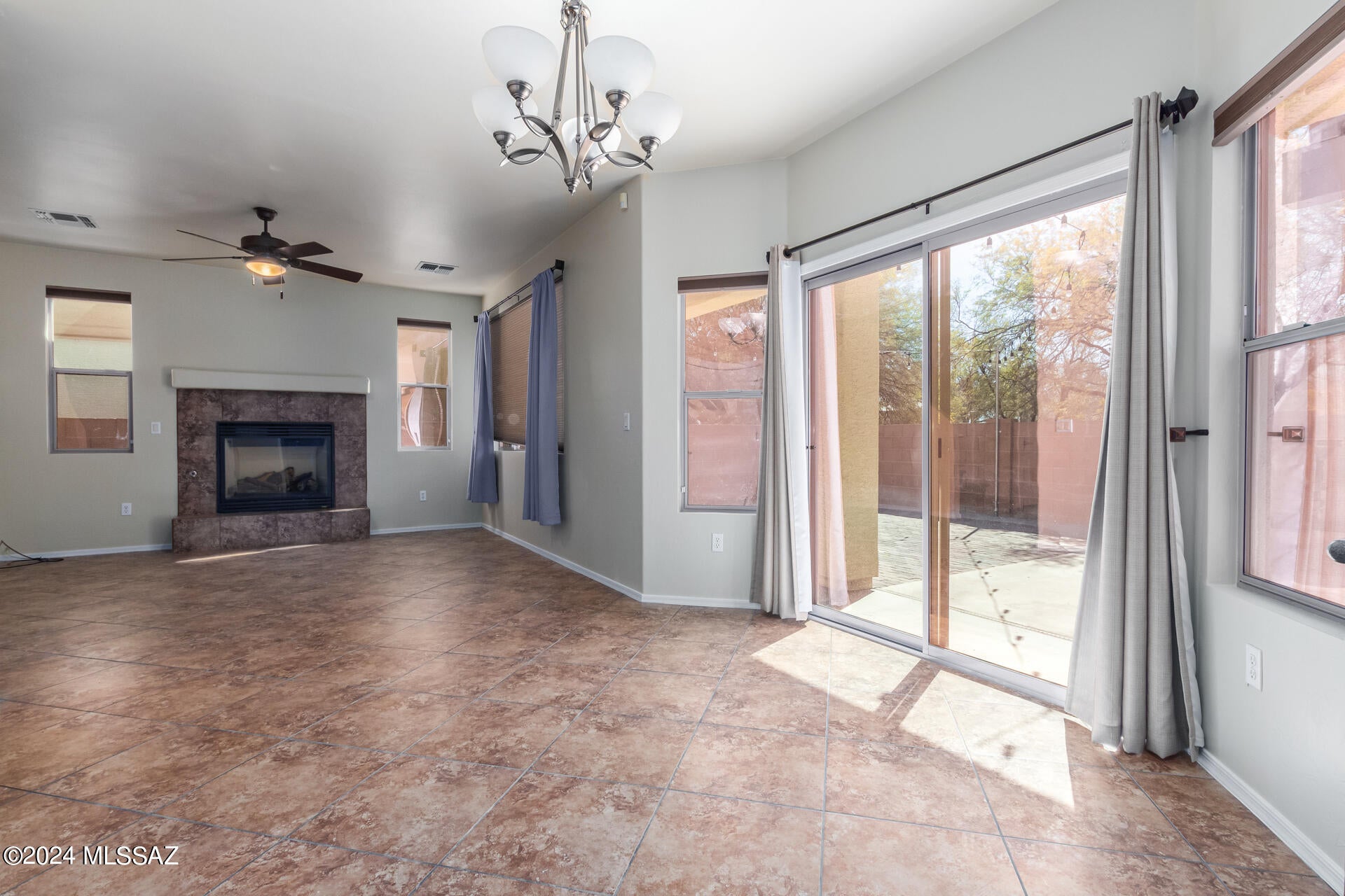 Paseo del Rio - Residential Lease
