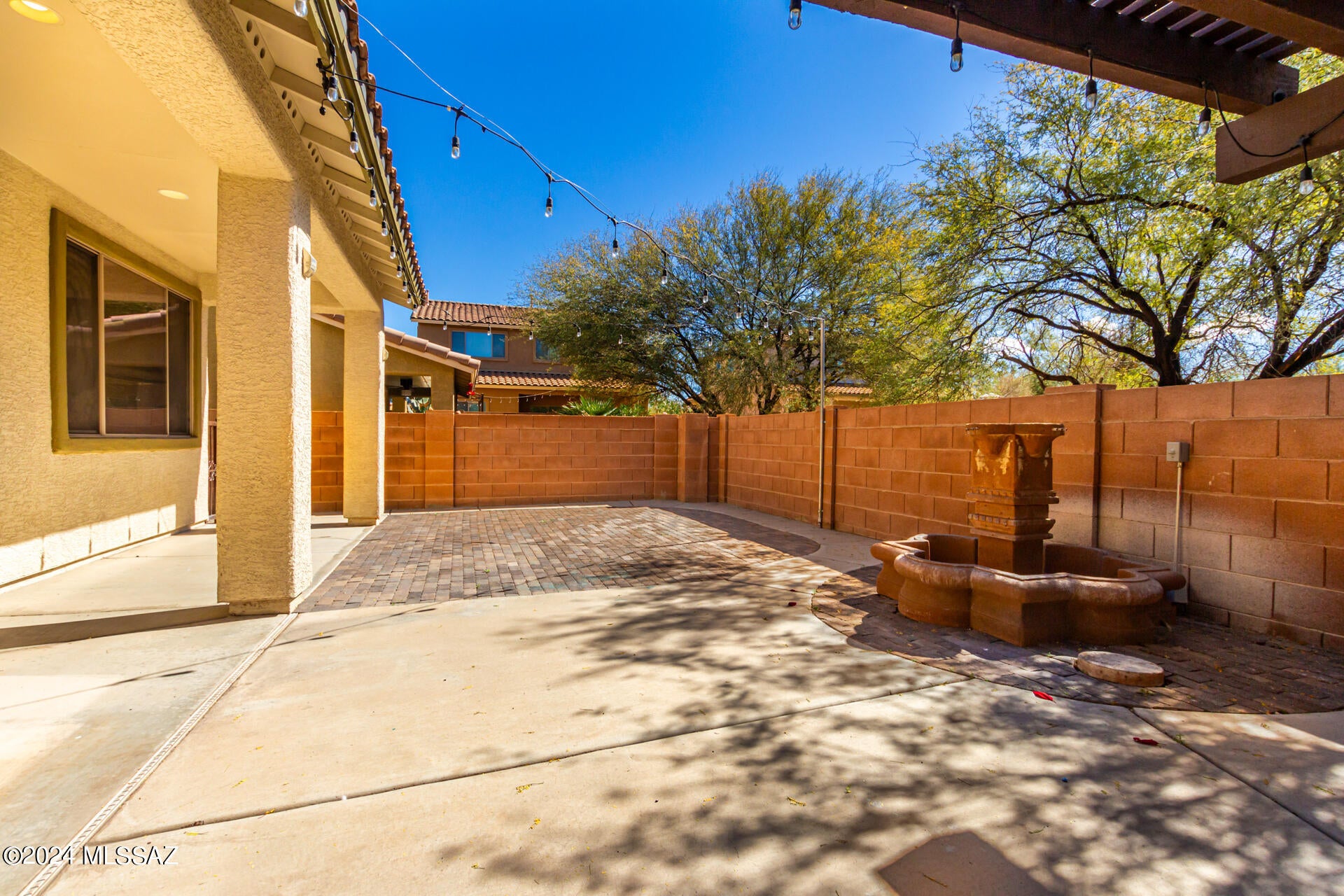 Paseo del Rio - Residential Lease