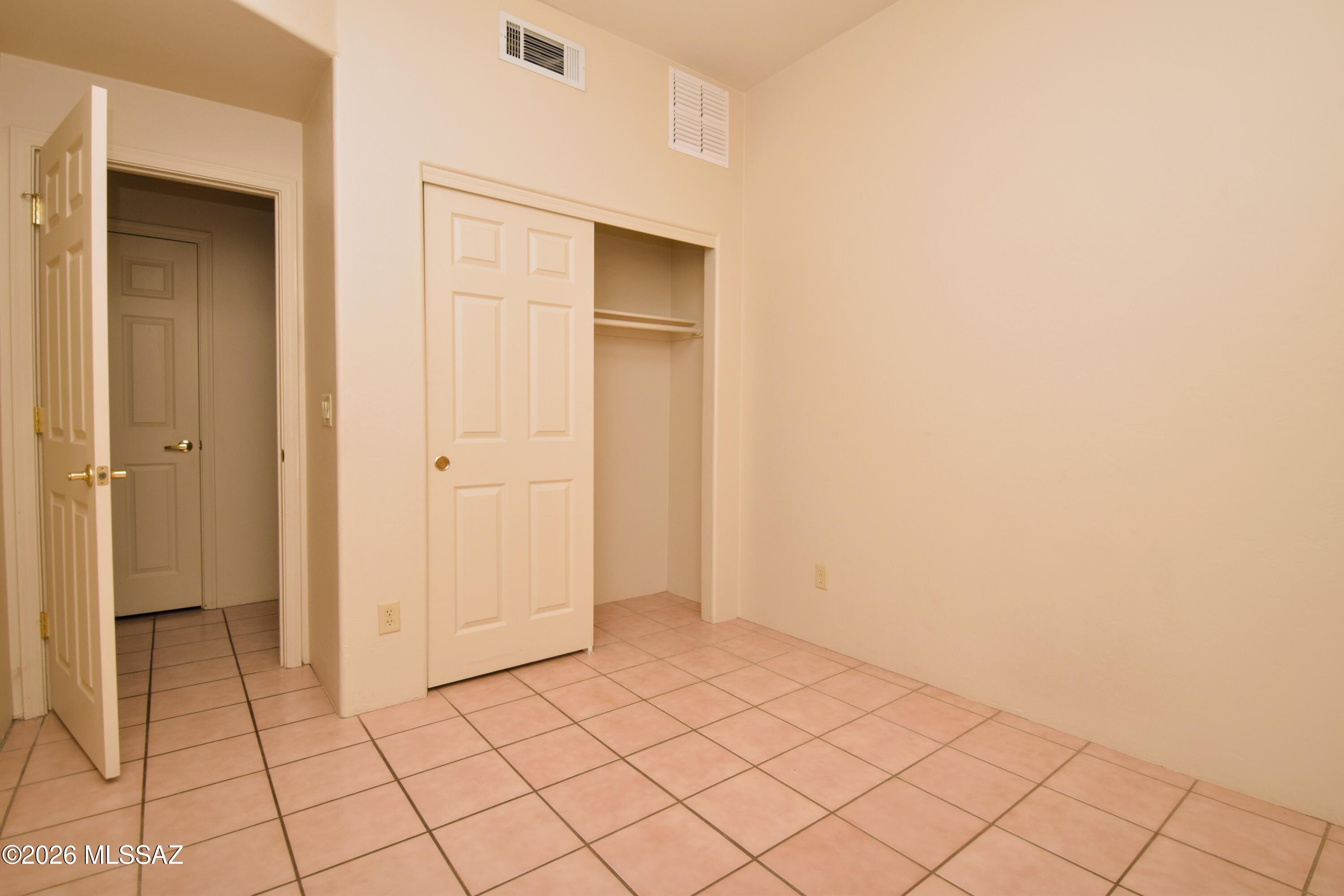Monte Vista (1-58) - Residential Lease