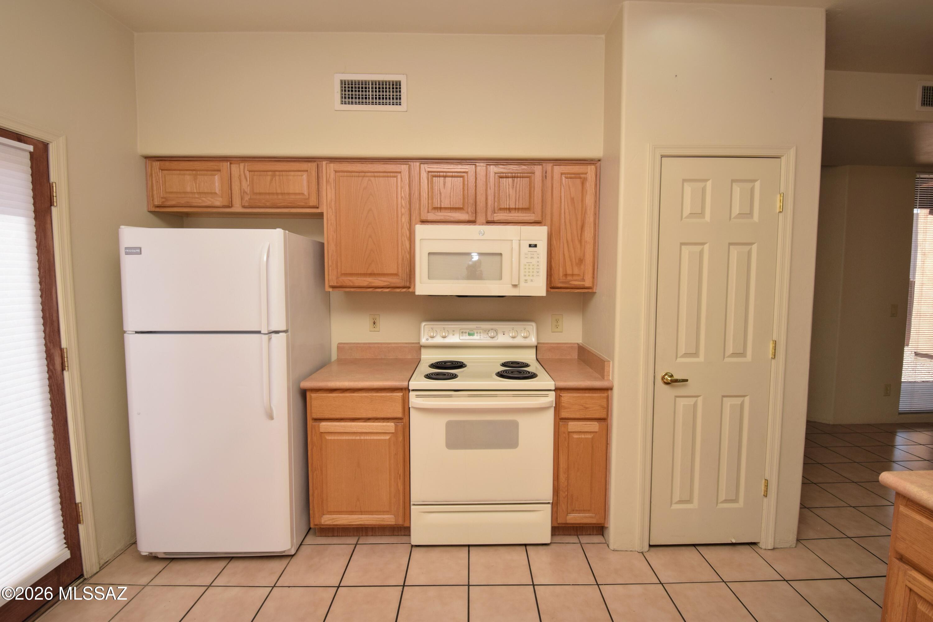Monte Vista (1-58) - Residential Lease