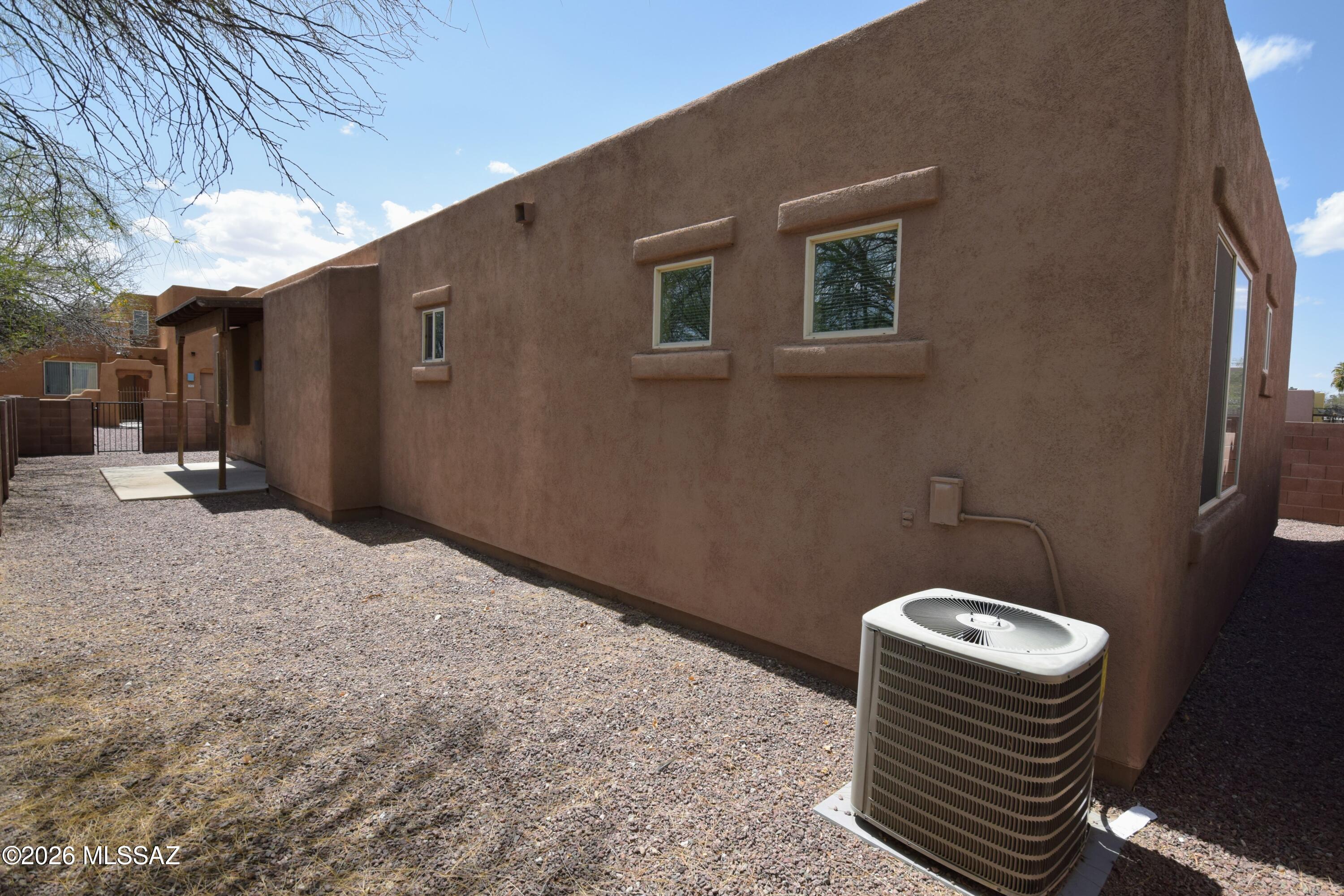 Monte Vista (1-58) - Residential Lease