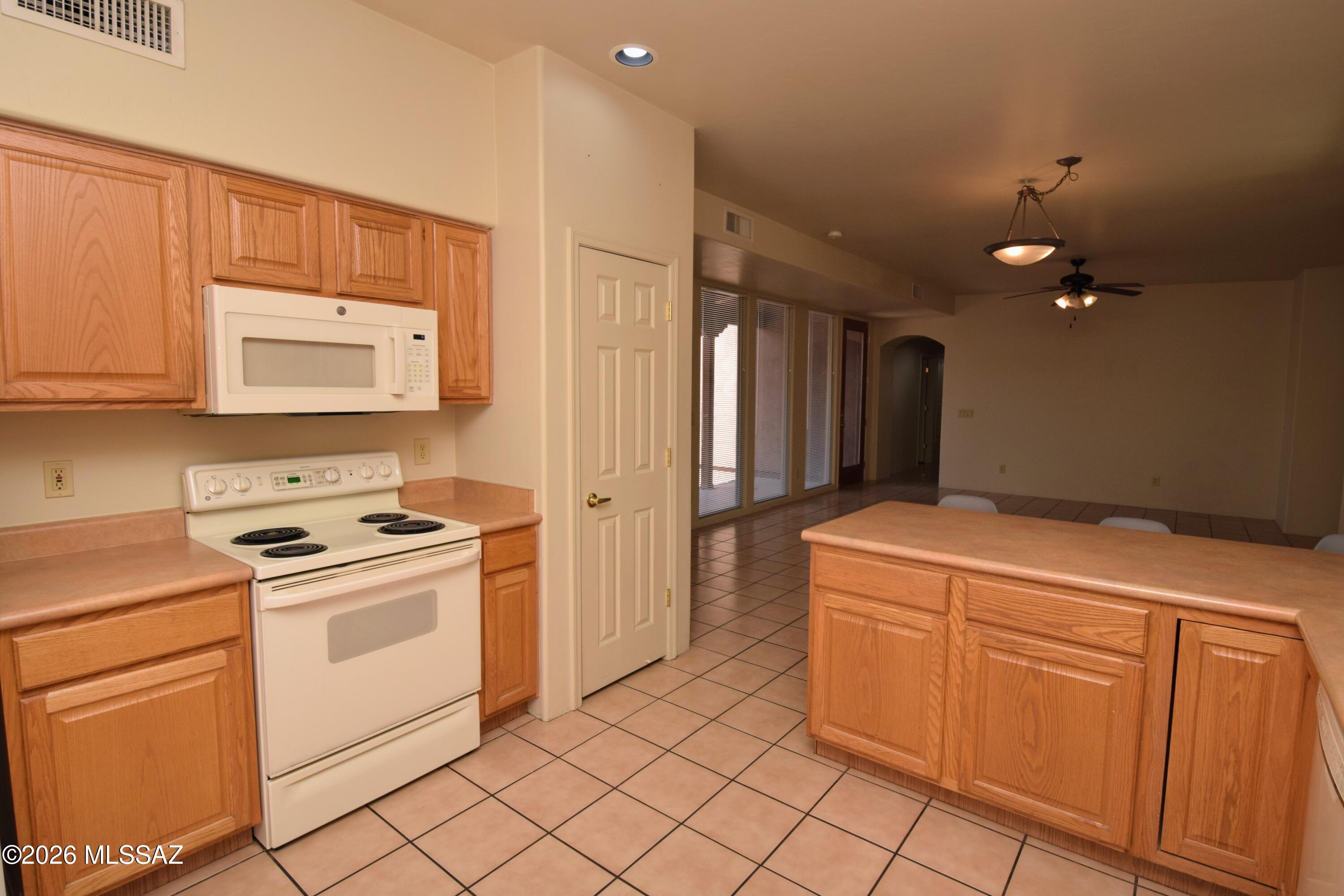Monte Vista (1-58) - Residential Lease