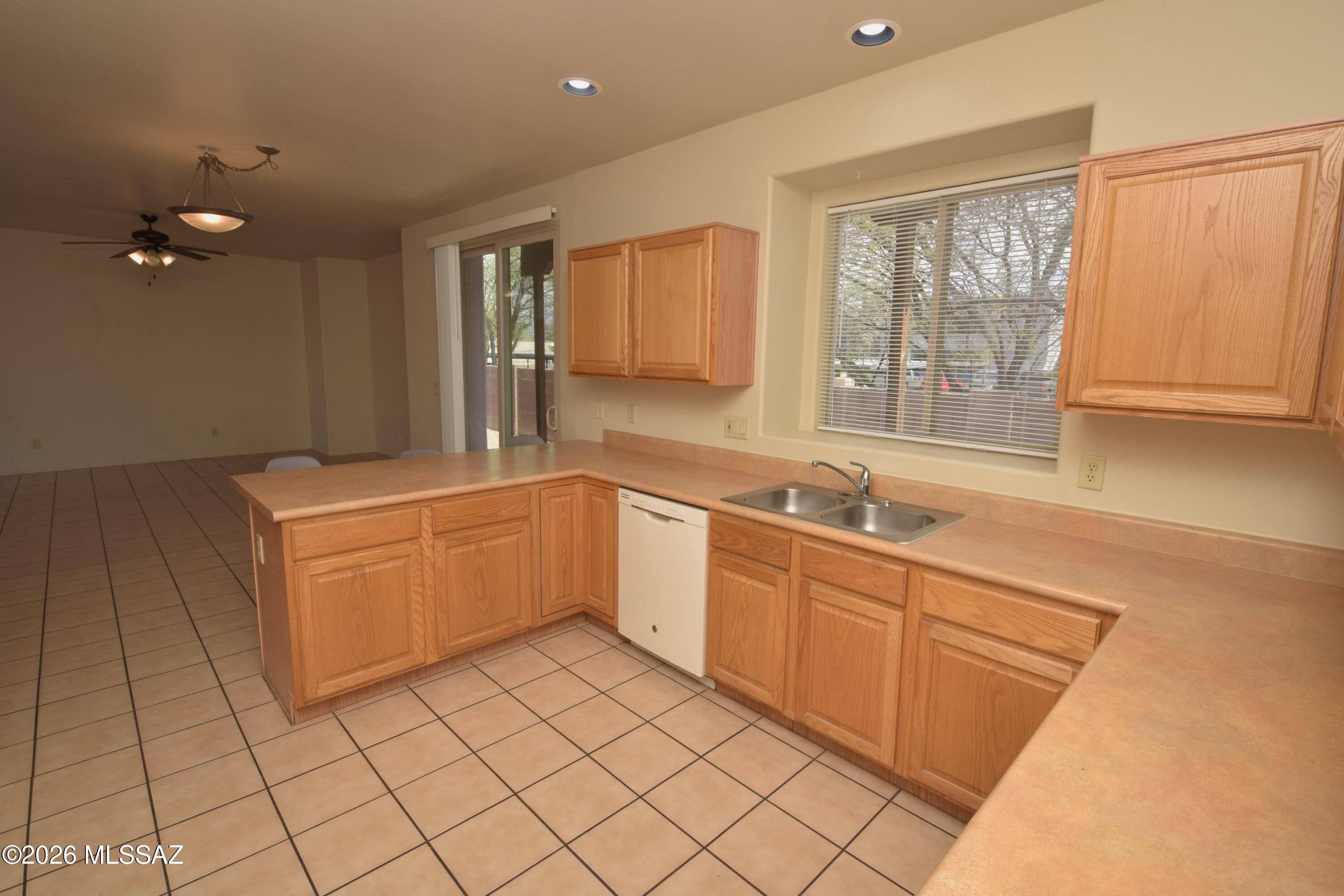 Monte Vista (1-58) - Residential Lease