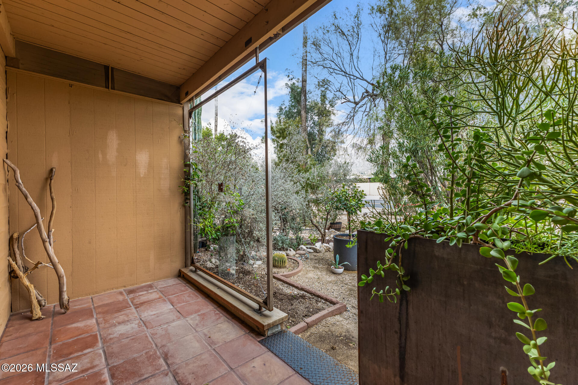 Cancha Del Golf - Residential
