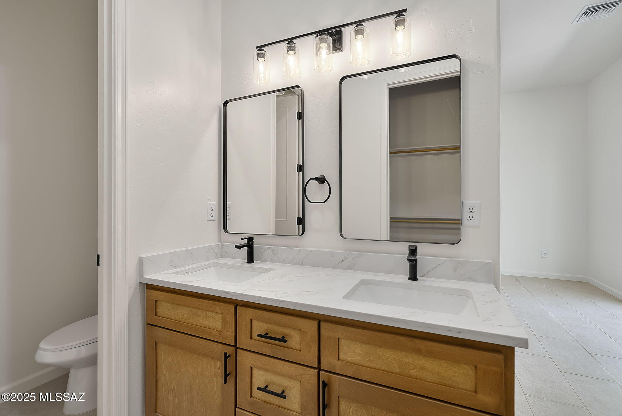 Rio Rico Villas 11 - Residential
