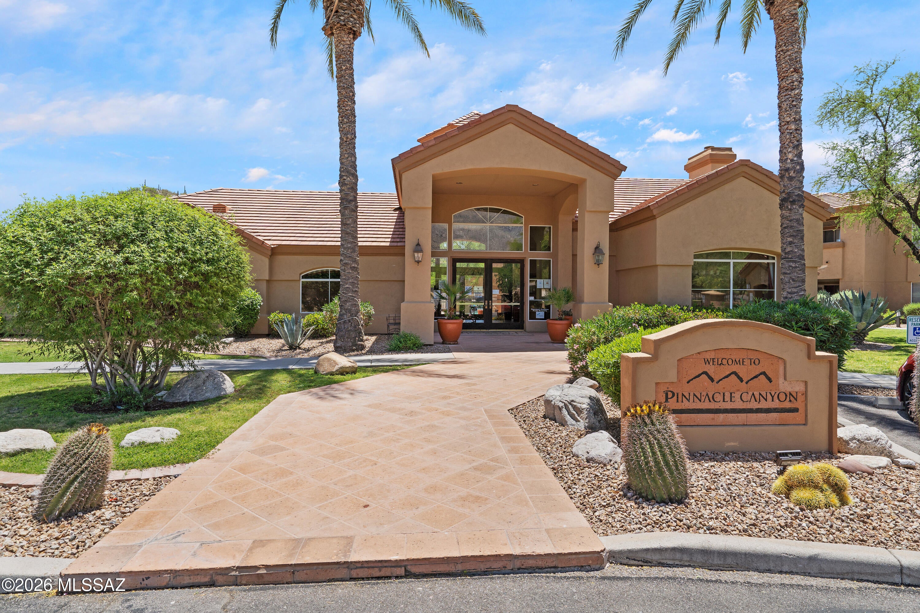 Pinnacle Canyon Condominium - Residential
