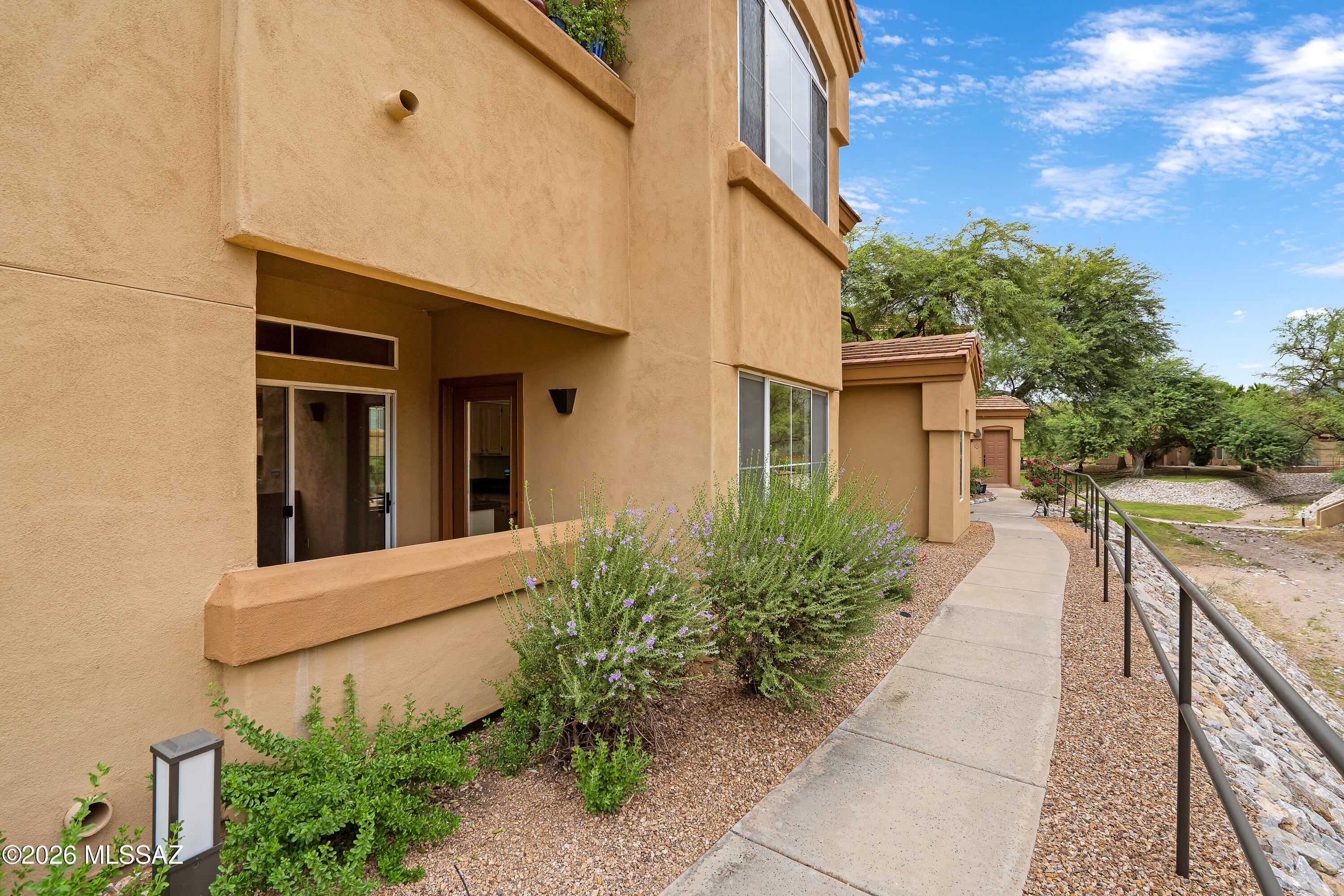 Pinnacle Canyon Condominium - Residential
