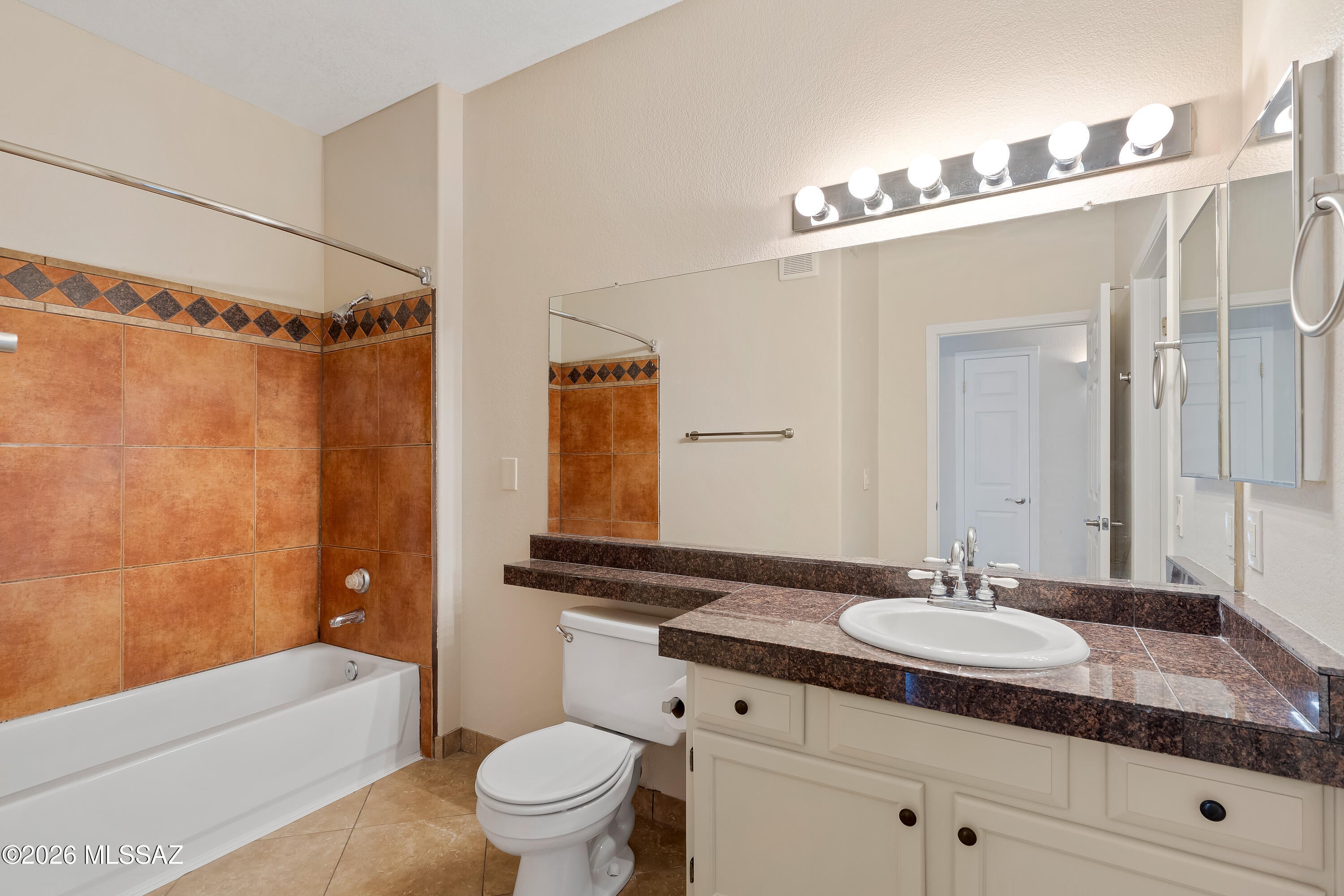Pinnacle Canyon Condominium - Residential