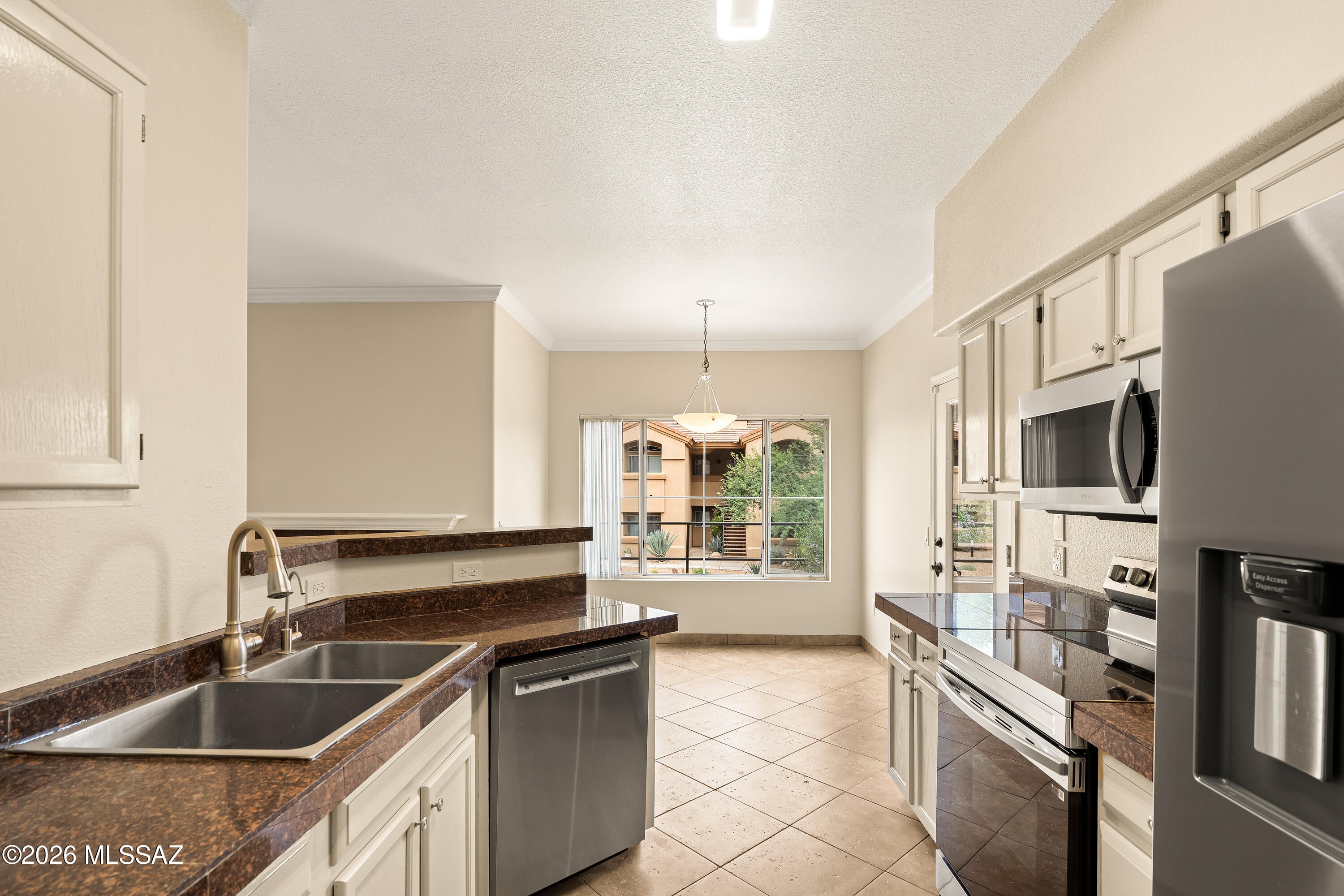 Pinnacle Canyon Condominium - Residential