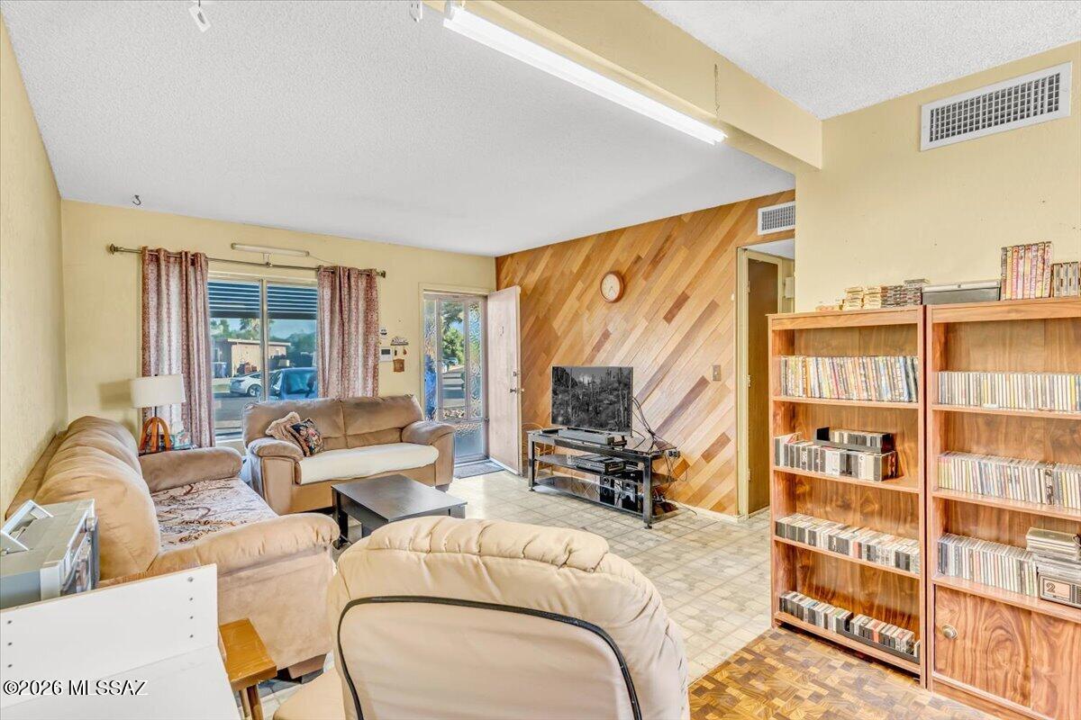Valley View East NO. 8 (1-38) - Residential