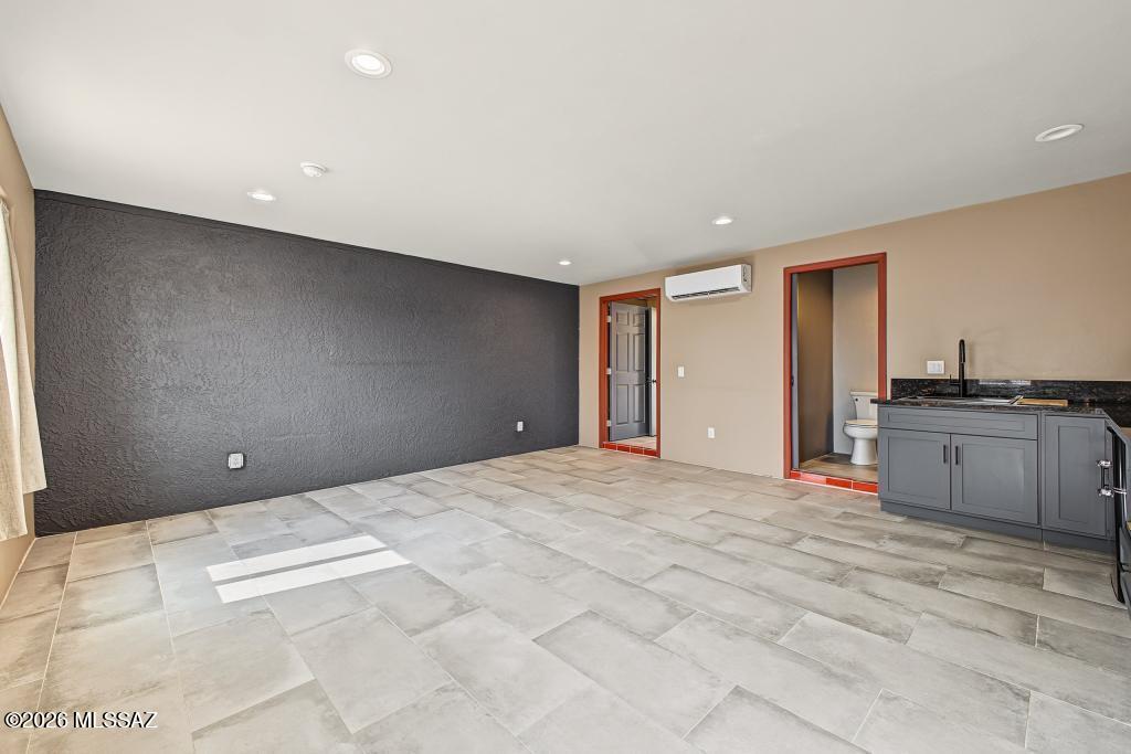 Silver Spur Ranch (1-9) - Residential Lease