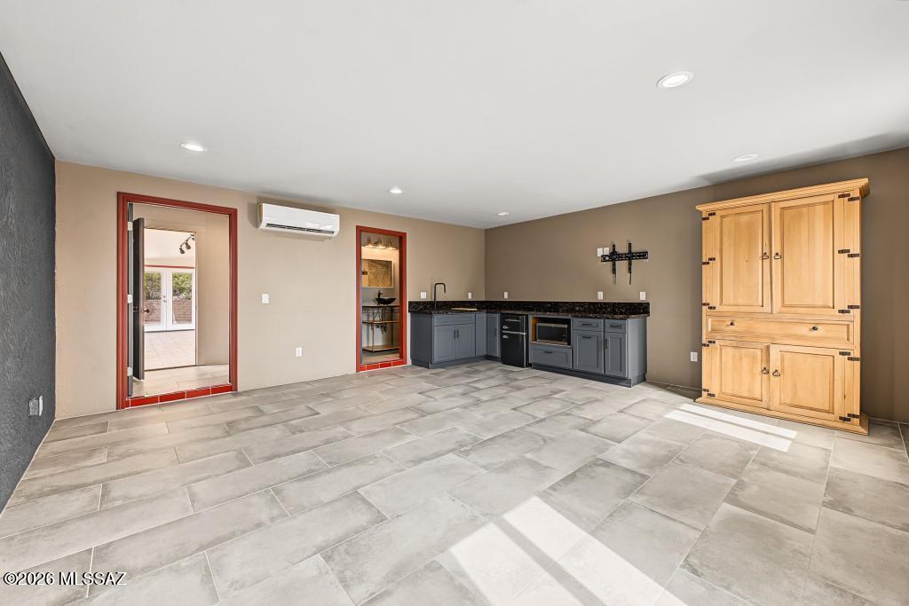 Silver Spur Ranch (1-9) - Residential Lease