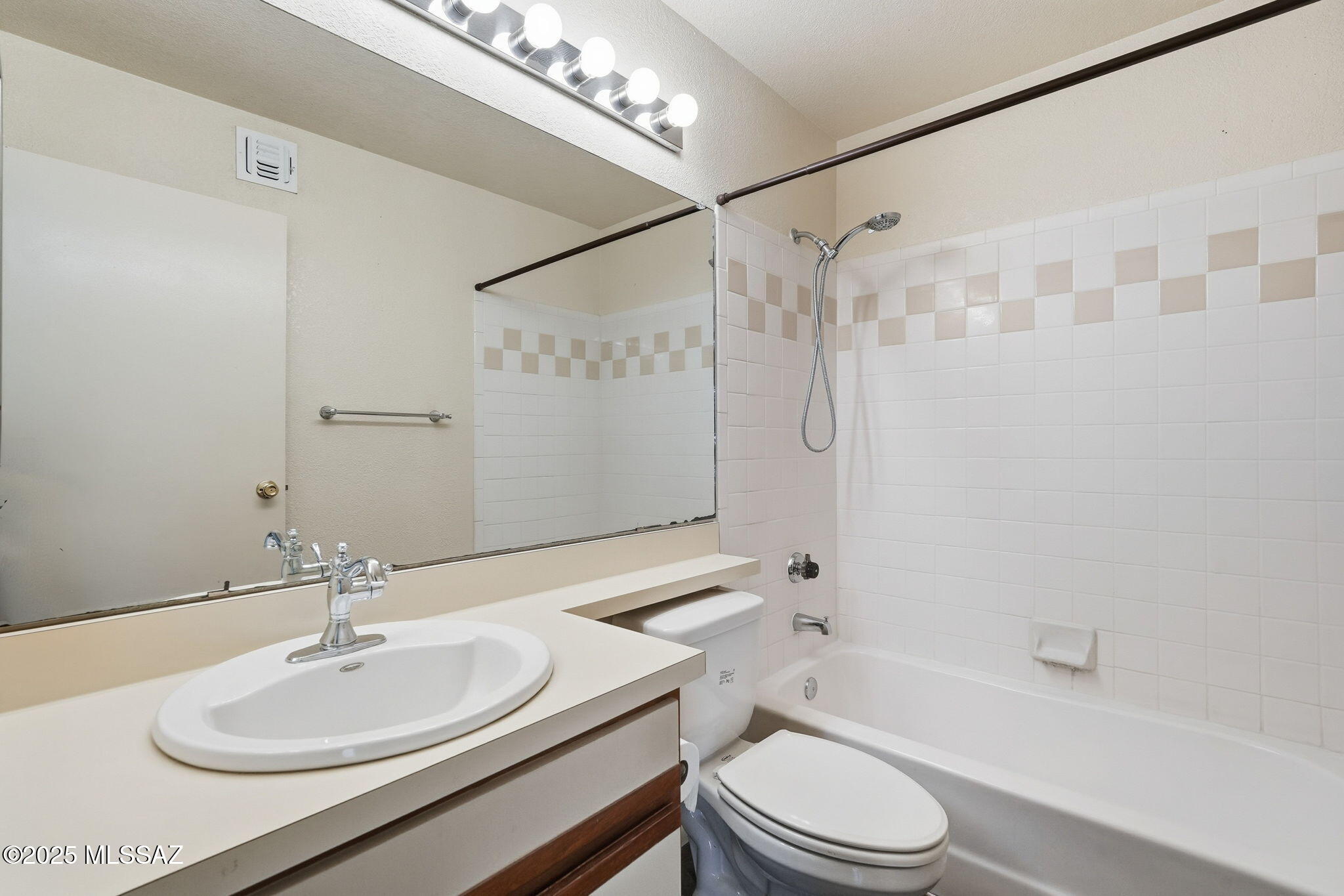Coronado Place Condominiums II (Units 37-158) - Residential