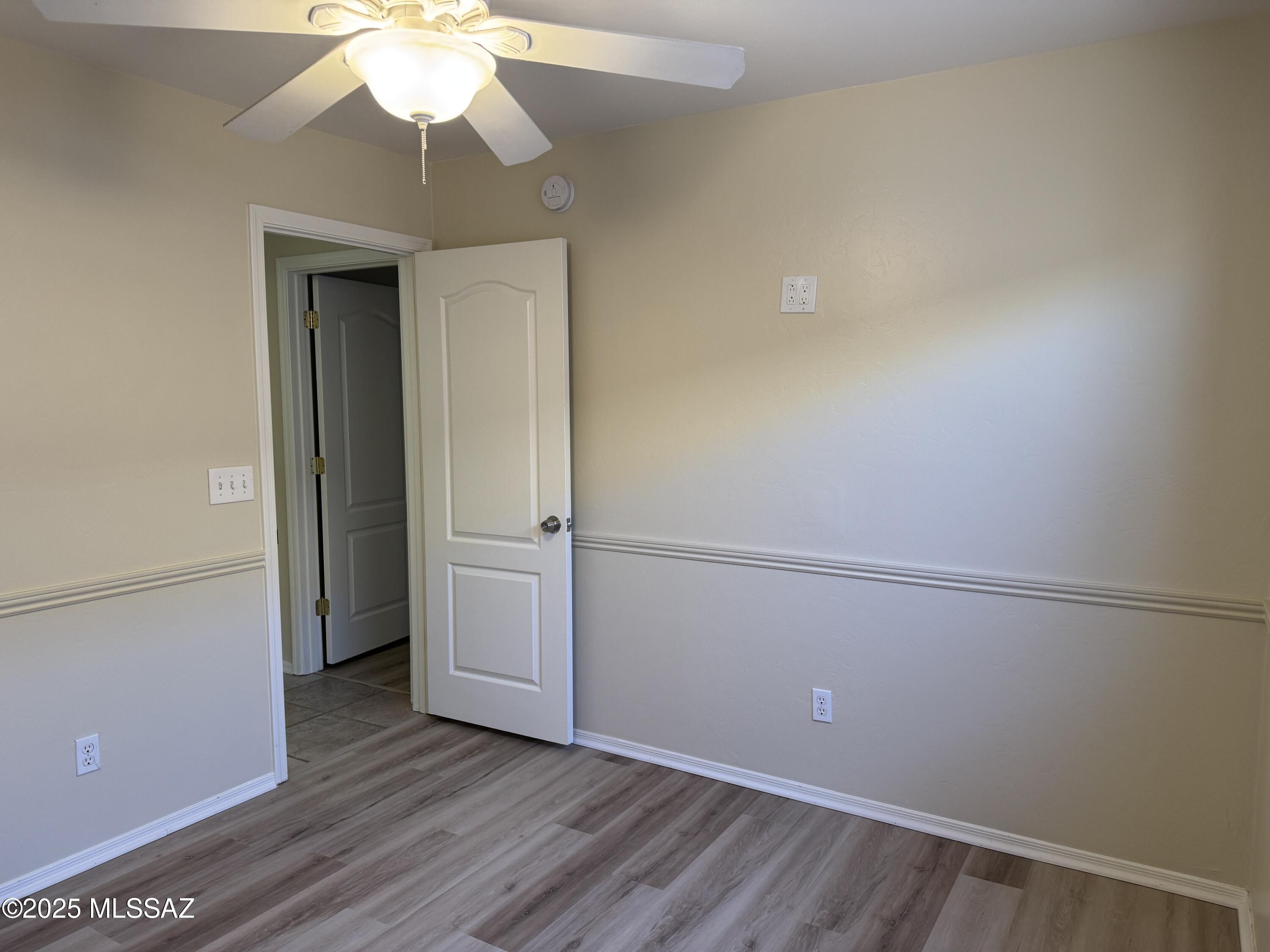 Mona Lisa II (1-75) - Residential Lease