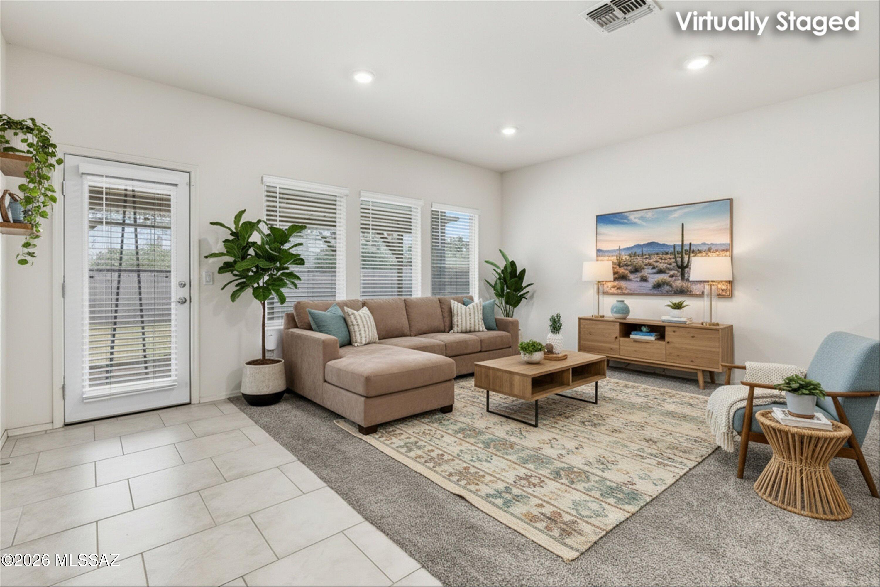 Saguaro Bloom SQ20180540069 - Residential