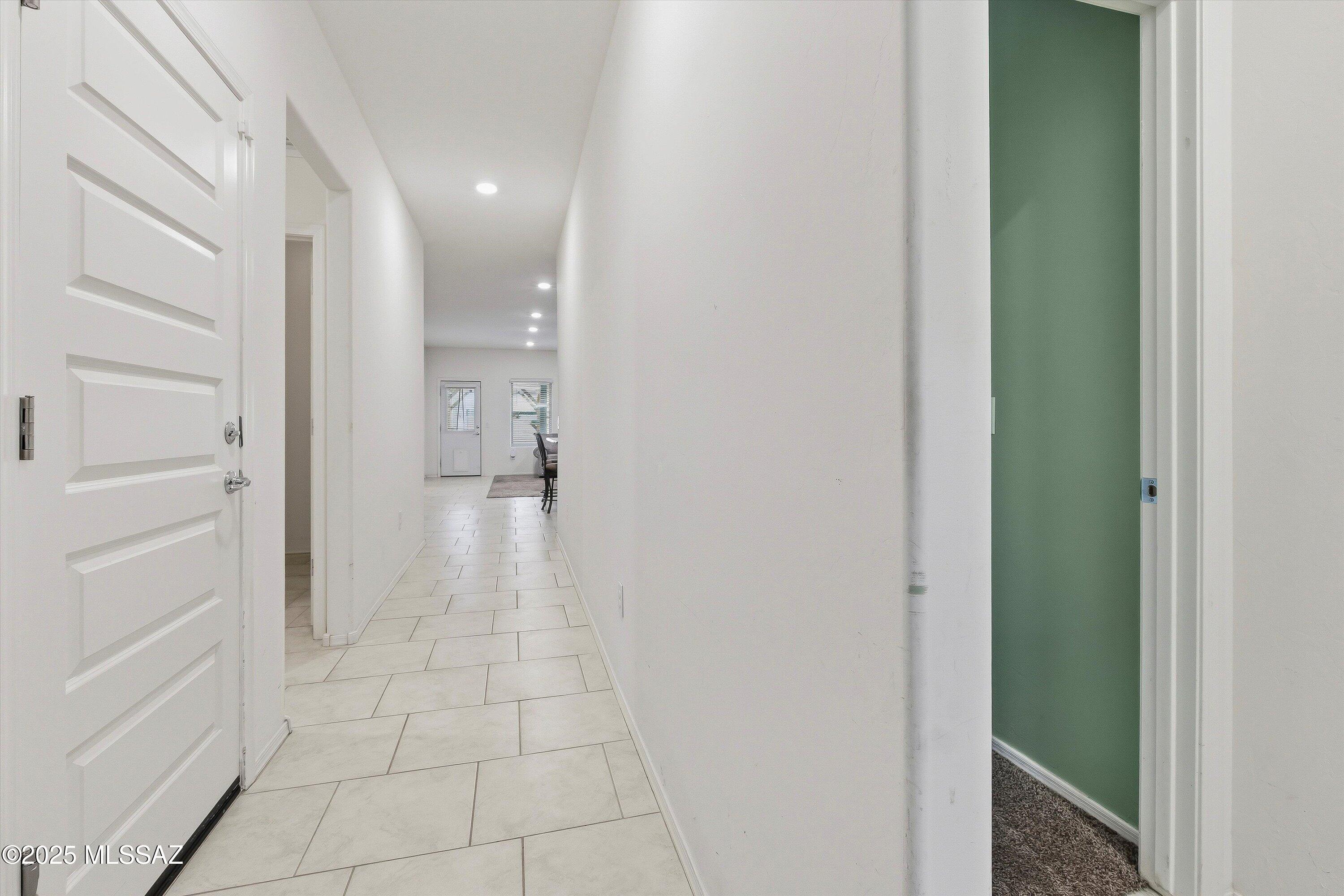 Saguaro Bloom SQ20180540069 - Residential
