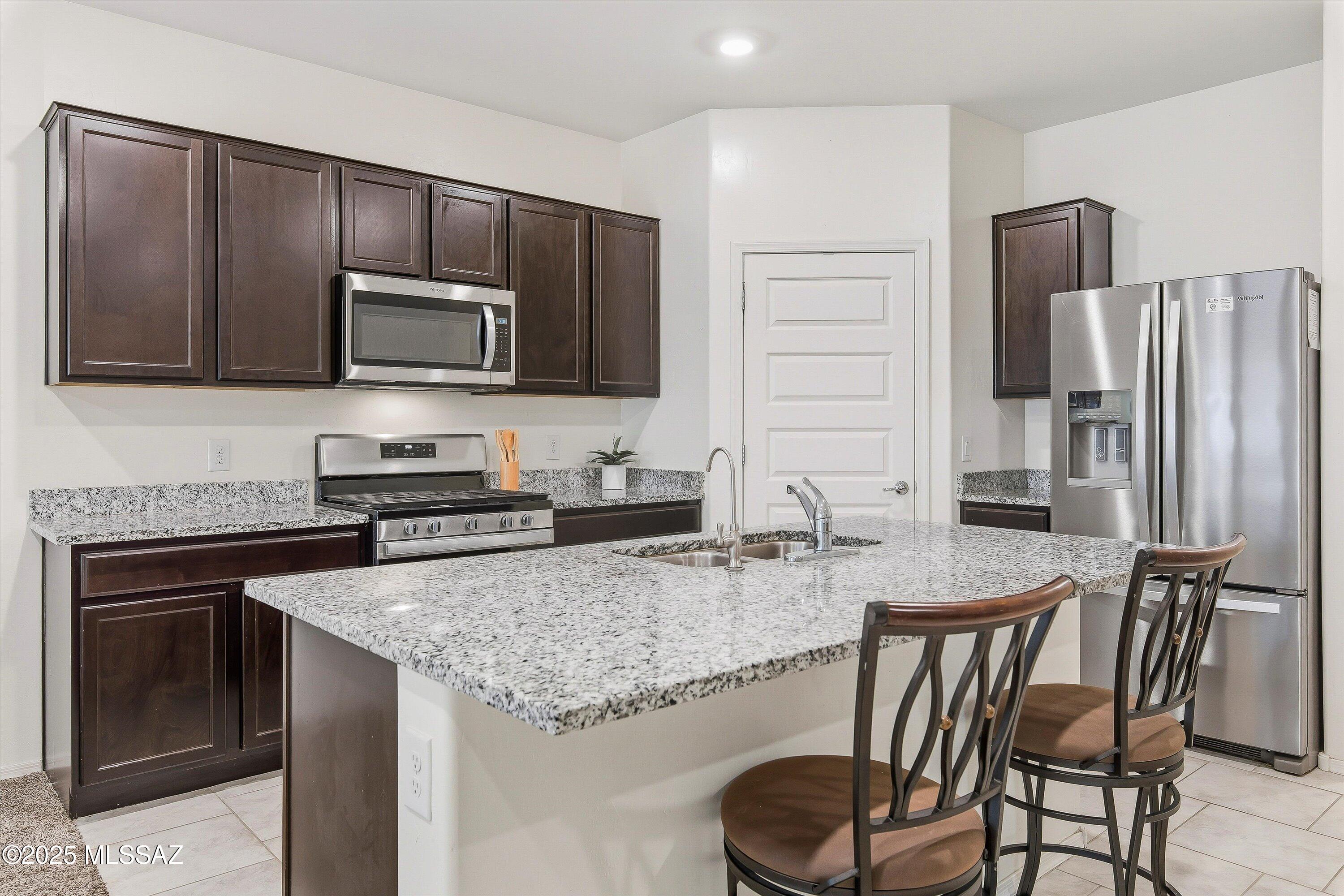 Saguaro Bloom SQ20180540069 - Residential