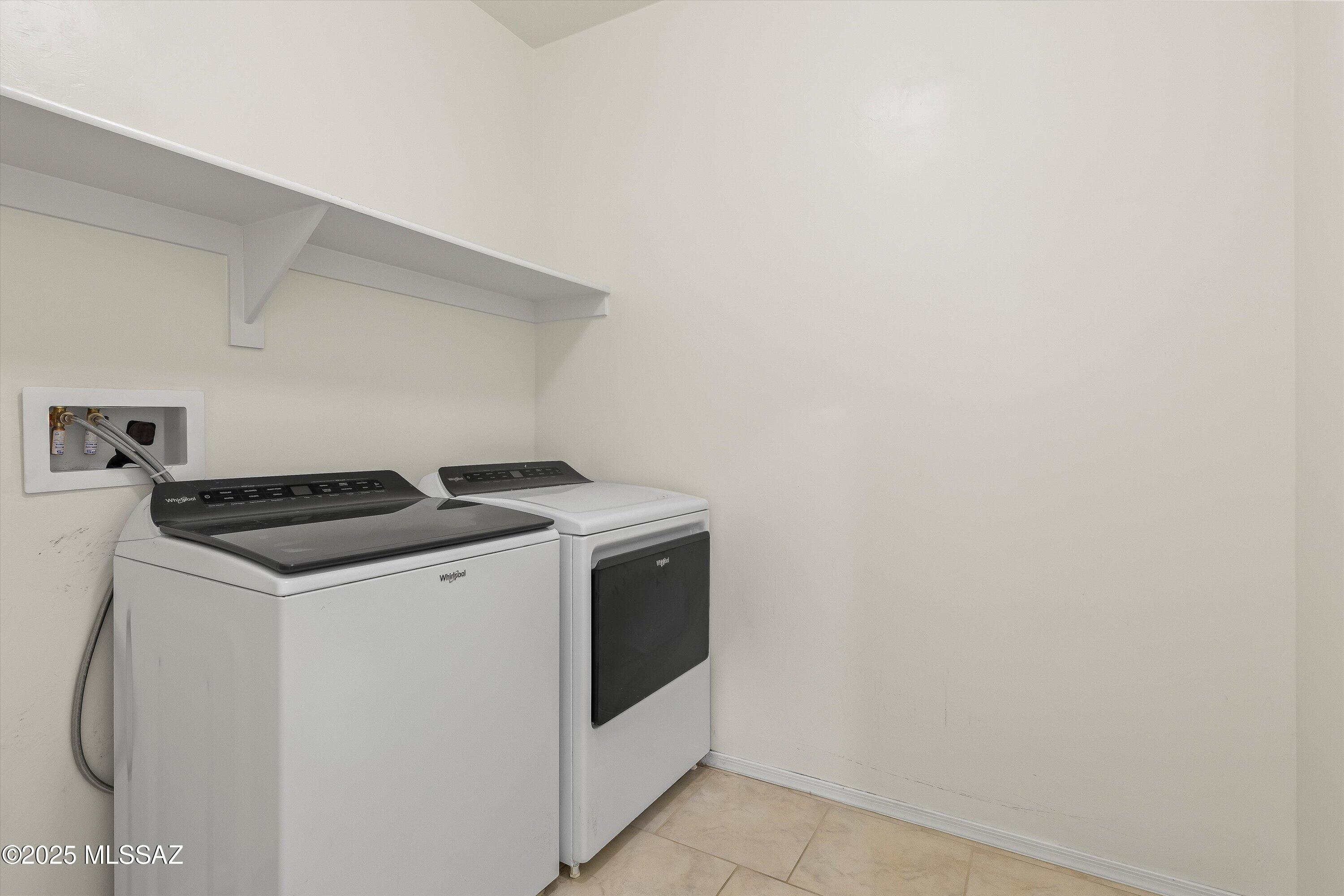 Saguaro Bloom SQ20180540069 - Residential