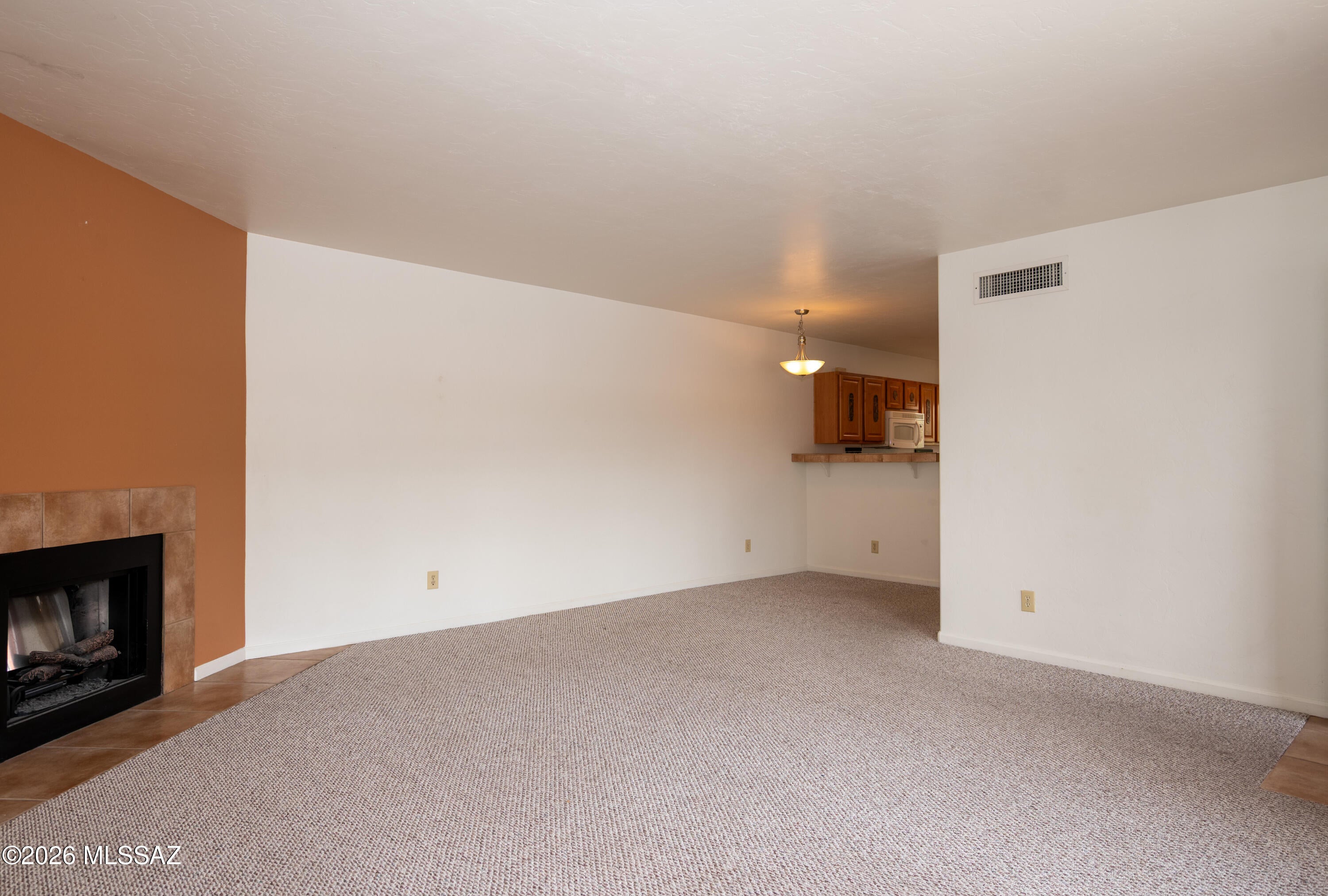 Reflections in the Catalina Condominium - Residential Lease