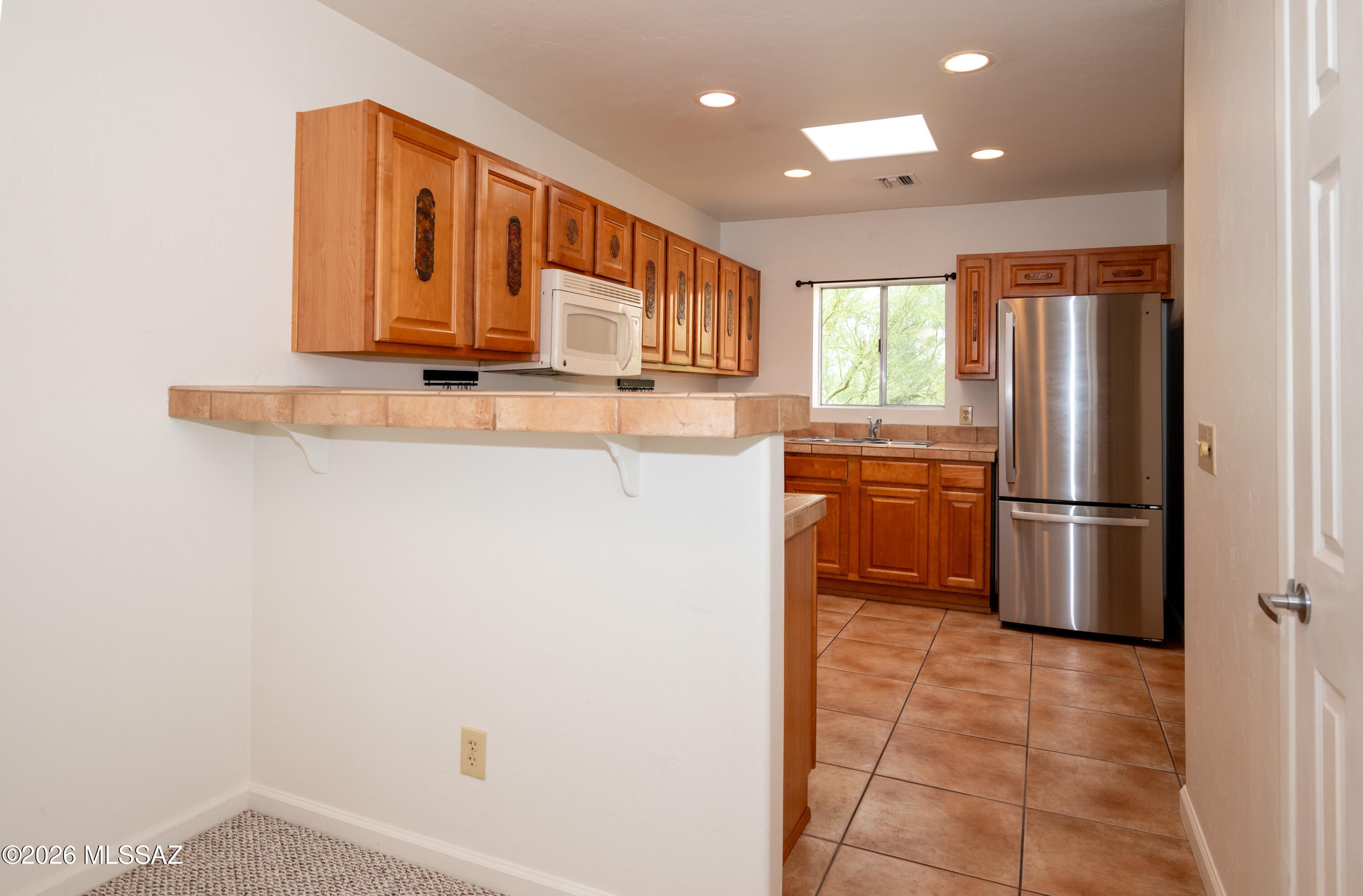 Reflections in the Catalina Condominium - Residential Lease
