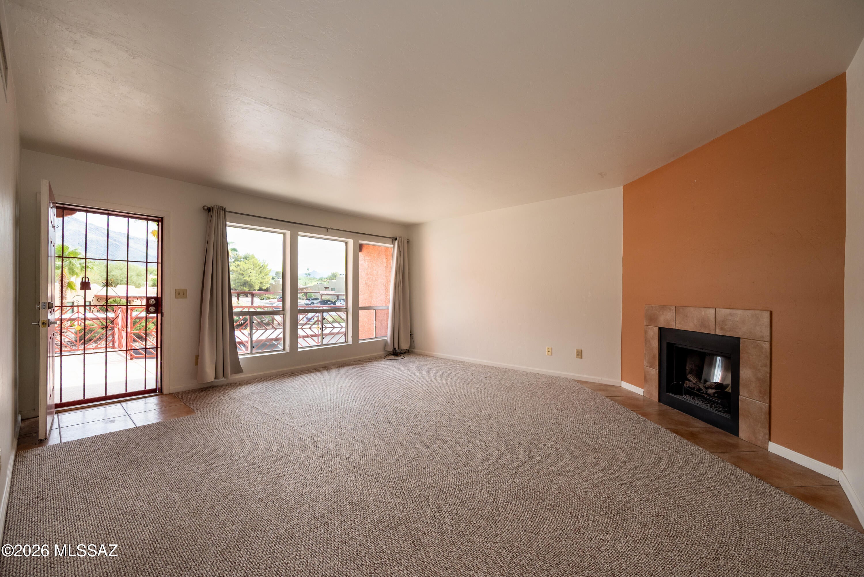 Reflections in the Catalina Condominium - Residential Lease